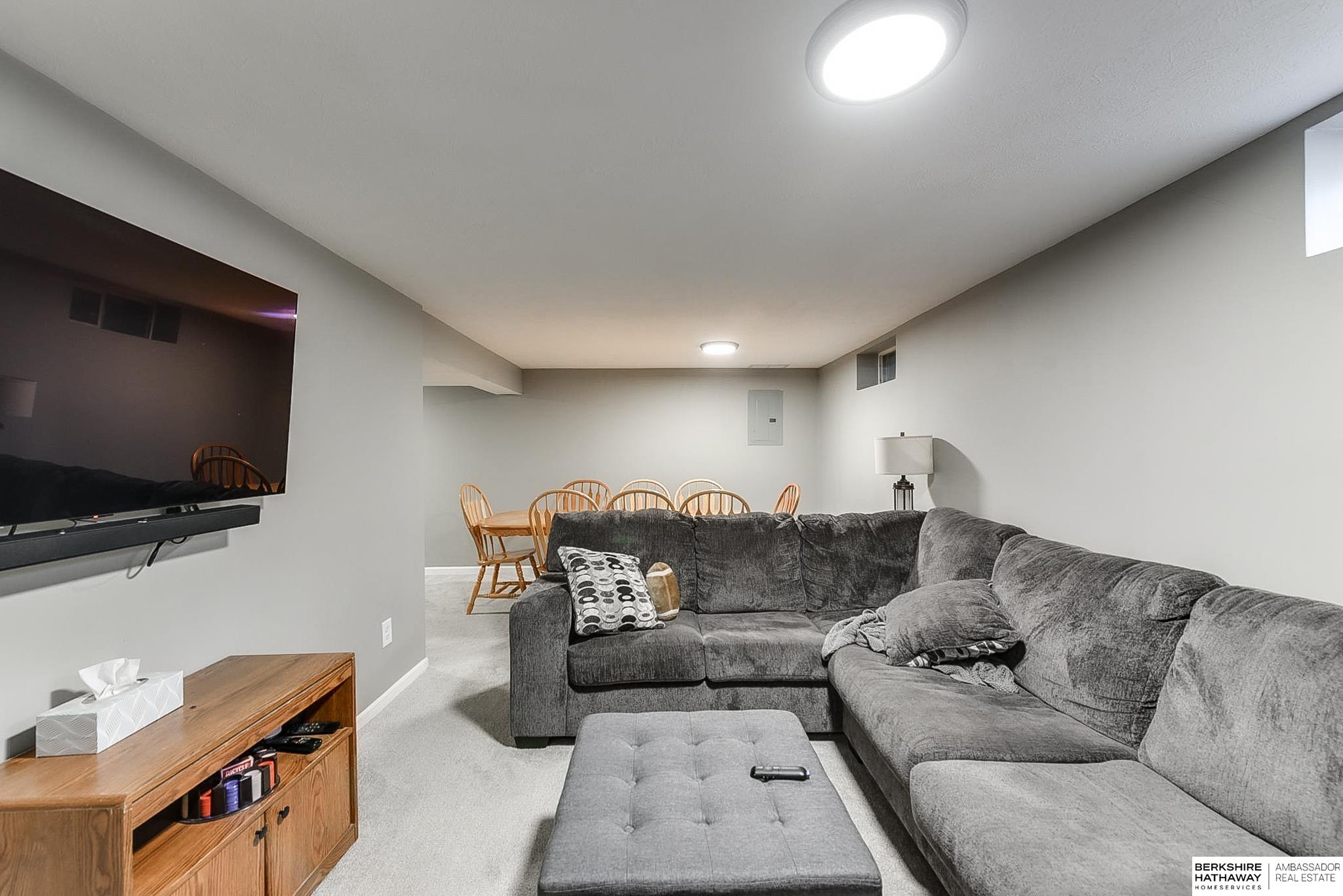 Wahoo, Nebraska 68066, United States, 3 Bedrooms Bedrooms, ,2 BathroomsBathrooms,Residential,Pending,13428