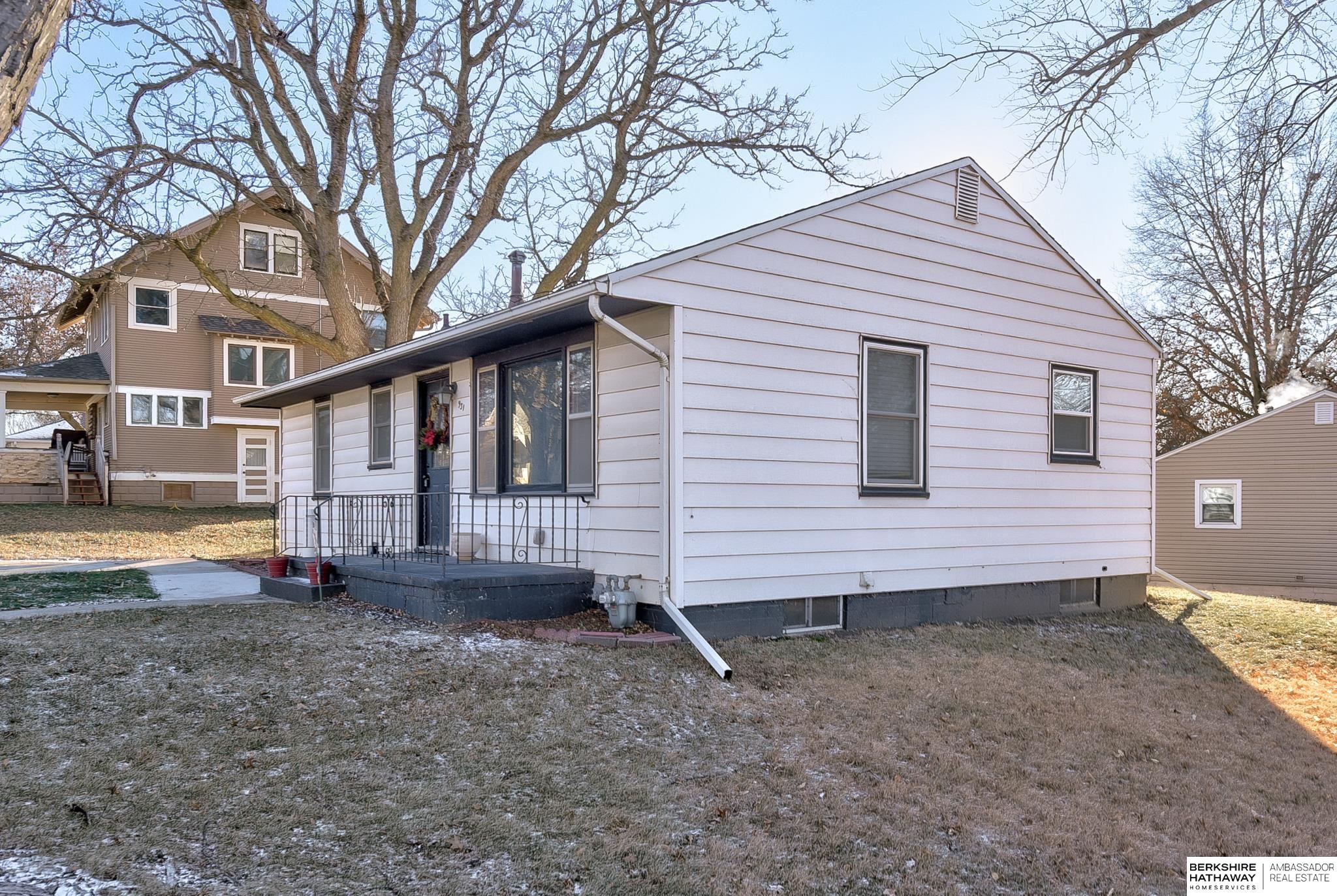 Wahoo, Nebraska 68066, United States, 3 Bedrooms Bedrooms, ,2 BathroomsBathrooms,Residential,Pending,13428