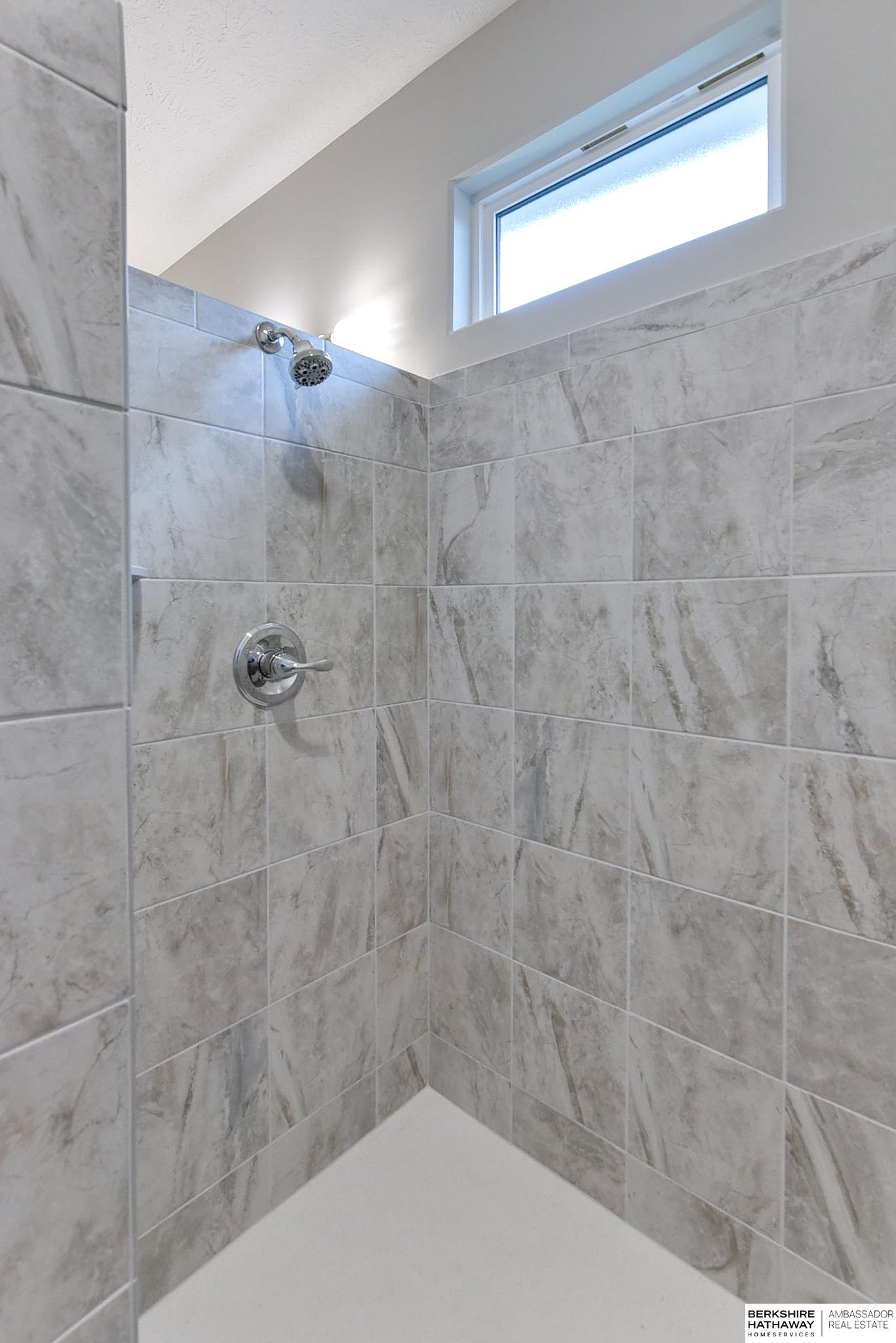 Papillion, Nebraska 68133, United States, 3 Bedrooms Bedrooms, ,2 BathroomsBathrooms,Residential,Pending,29089