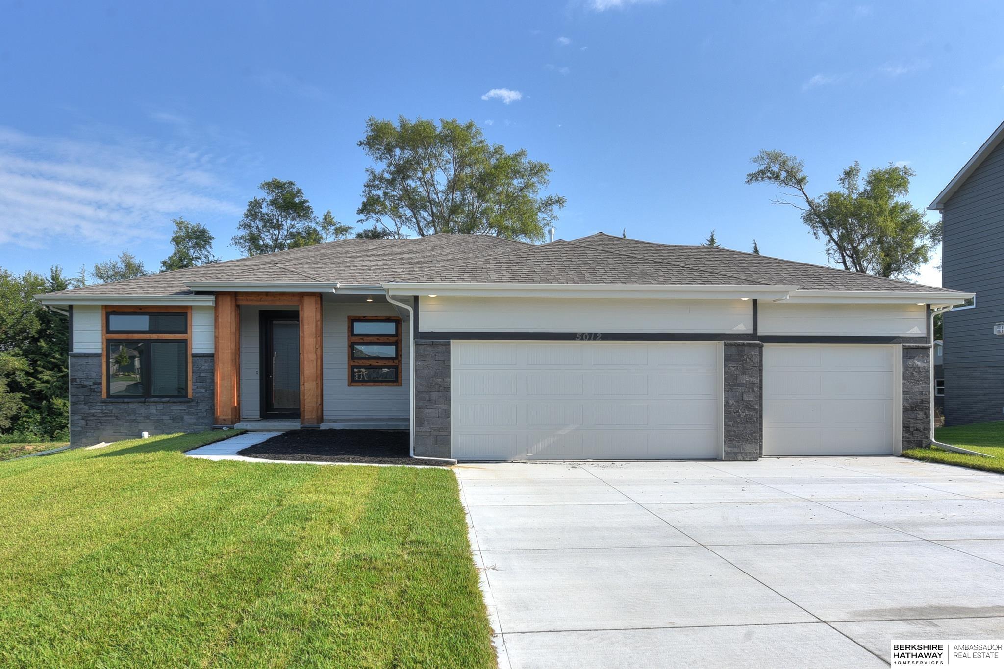 Papillion, Nebraska 68133, United States, 3 Bedrooms Bedrooms, ,2 BathroomsBathrooms,Residential,Pending,29089