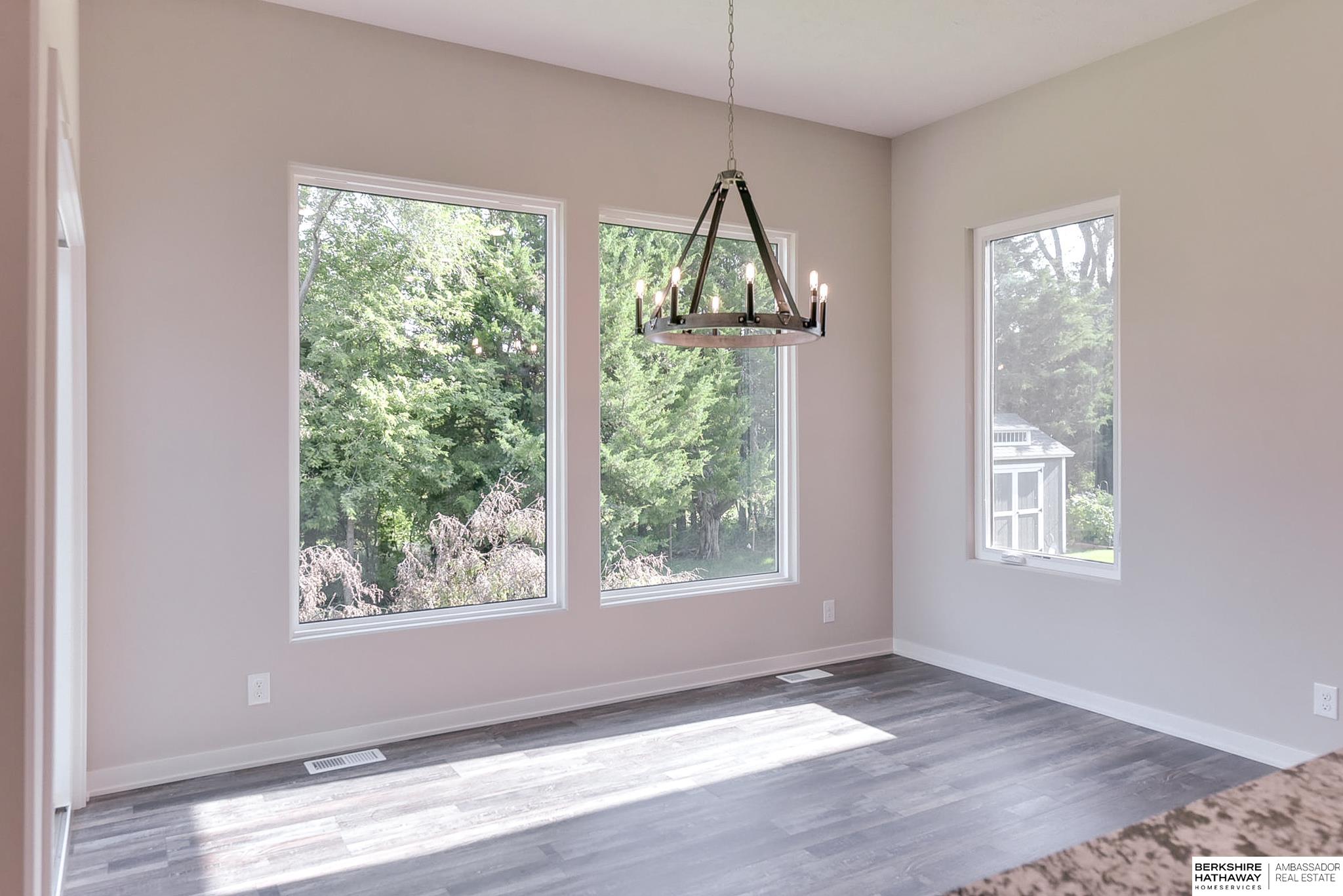 Papillion, Nebraska 68133, United States, 3 Bedrooms Bedrooms, ,2 BathroomsBathrooms,Residential,Pending,29089