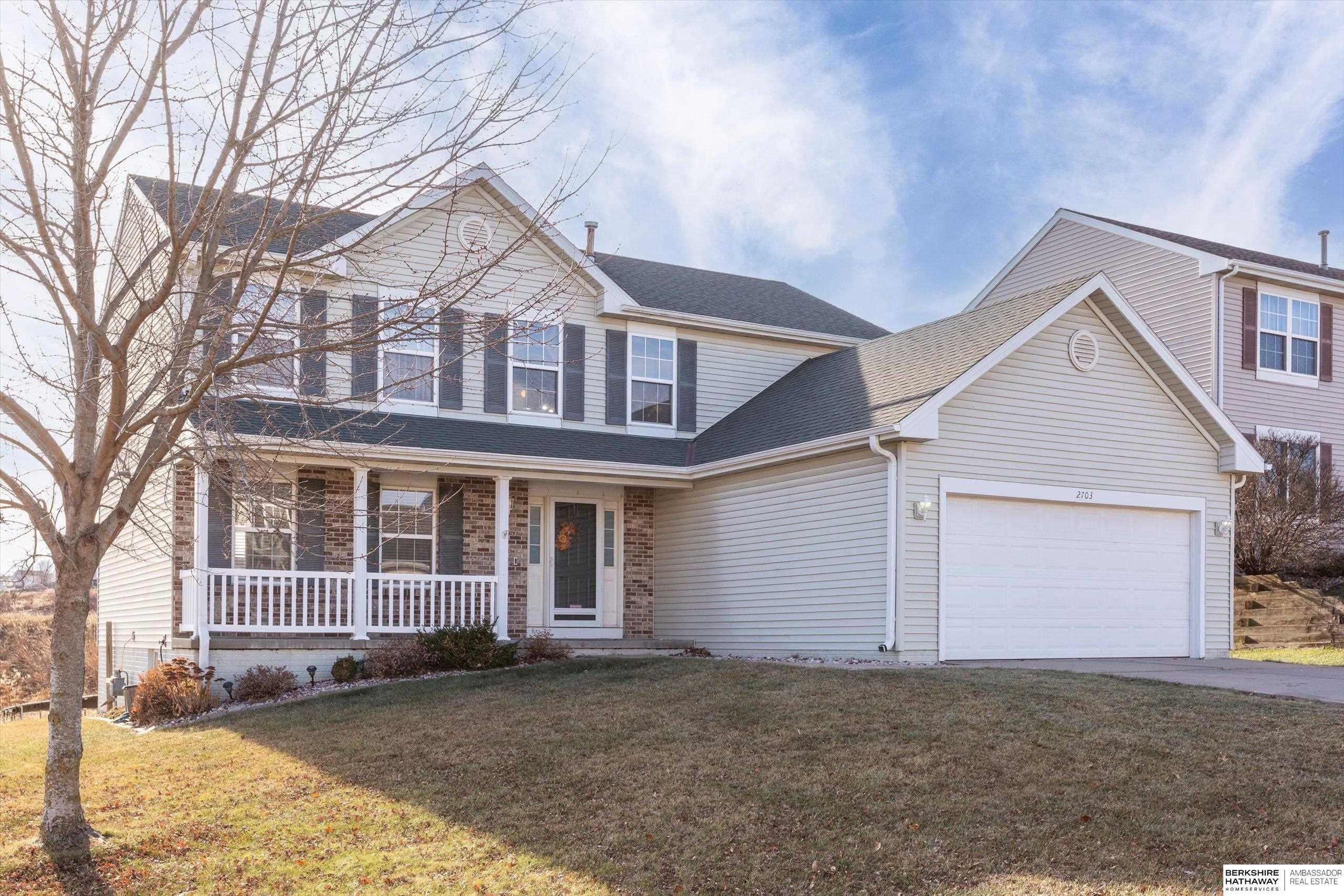 Bellevue, Nebraska 68123, United States, 4 Bedrooms Bedrooms, ,3 BathroomsBathrooms,Residential,Pending,26549