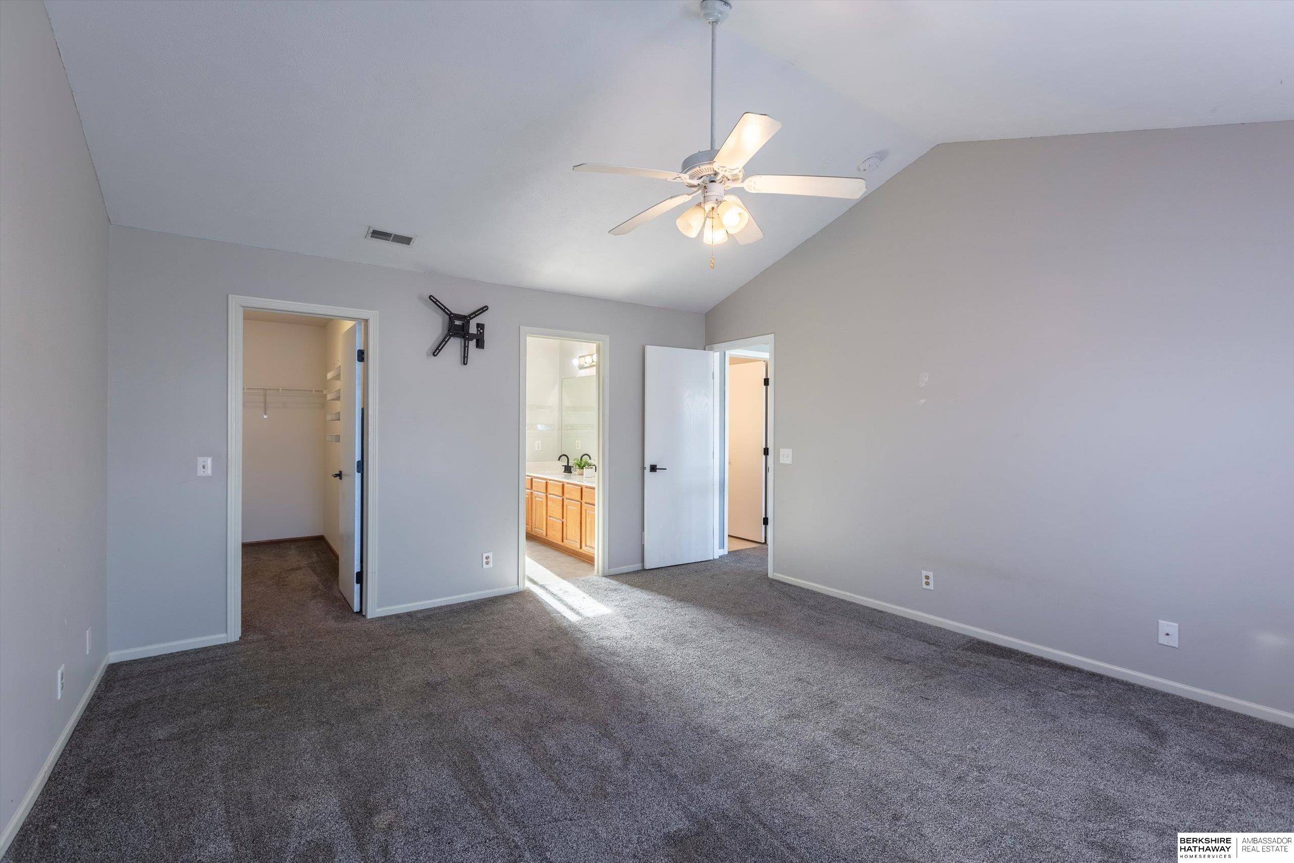 Bellevue, Nebraska 68123, United States, 4 Bedrooms Bedrooms, ,3 BathroomsBathrooms,Residential,Pending,26549