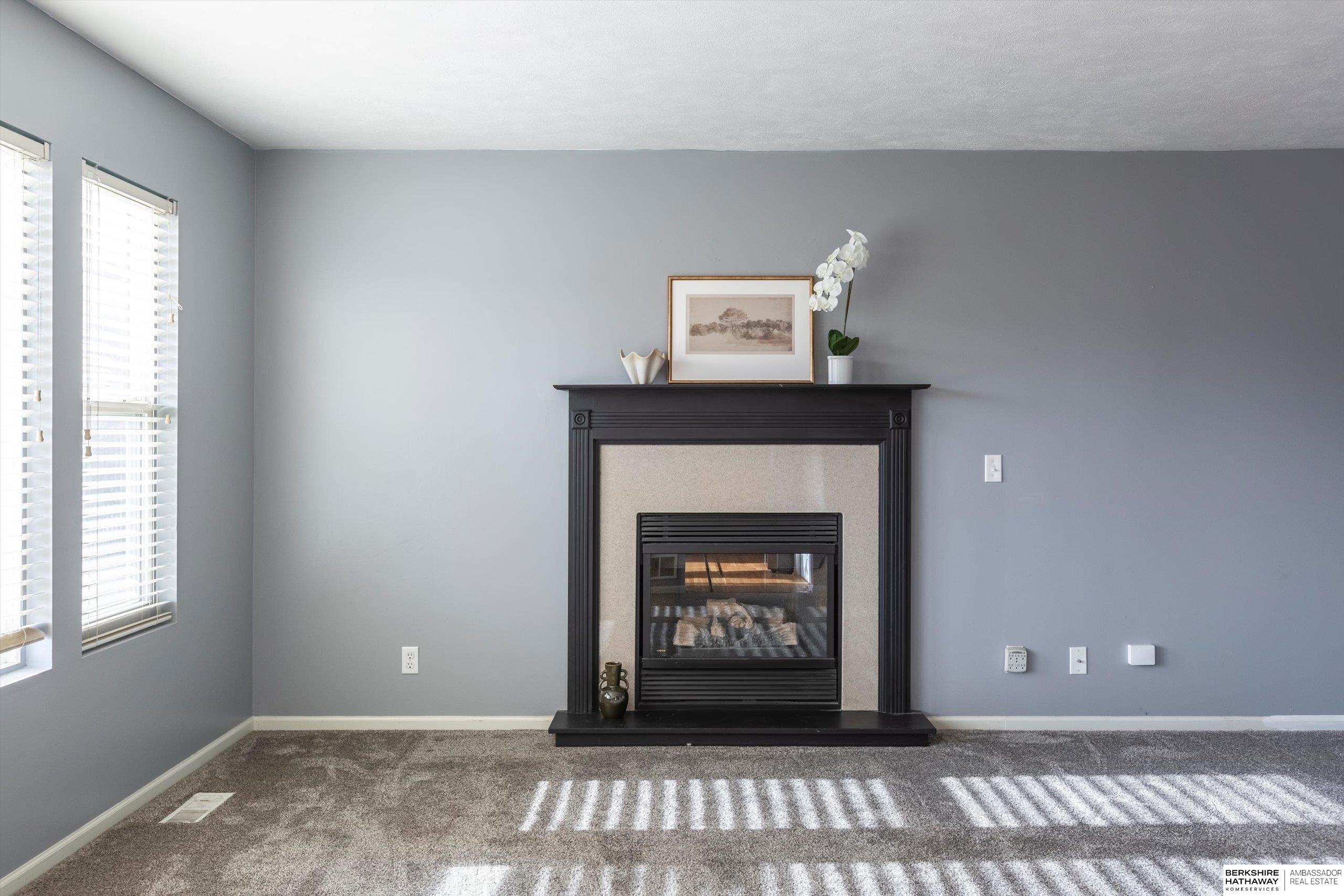 Bellevue, Nebraska 68123, United States, 4 Bedrooms Bedrooms, ,3 BathroomsBathrooms,Residential,Pending,26549