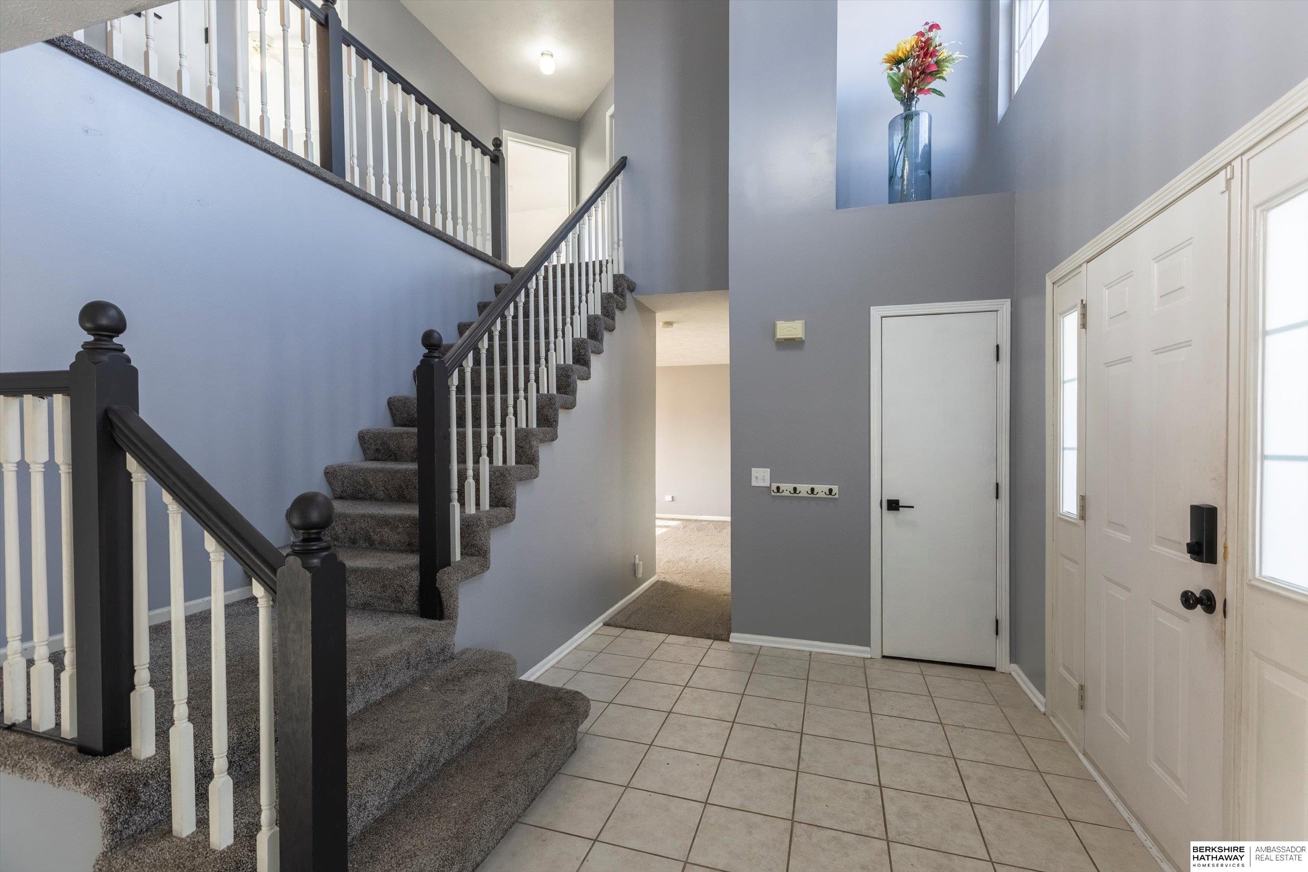 Bellevue, Nebraska 68123, United States, 4 Bedrooms Bedrooms, ,3 BathroomsBathrooms,Residential,Pending,26549