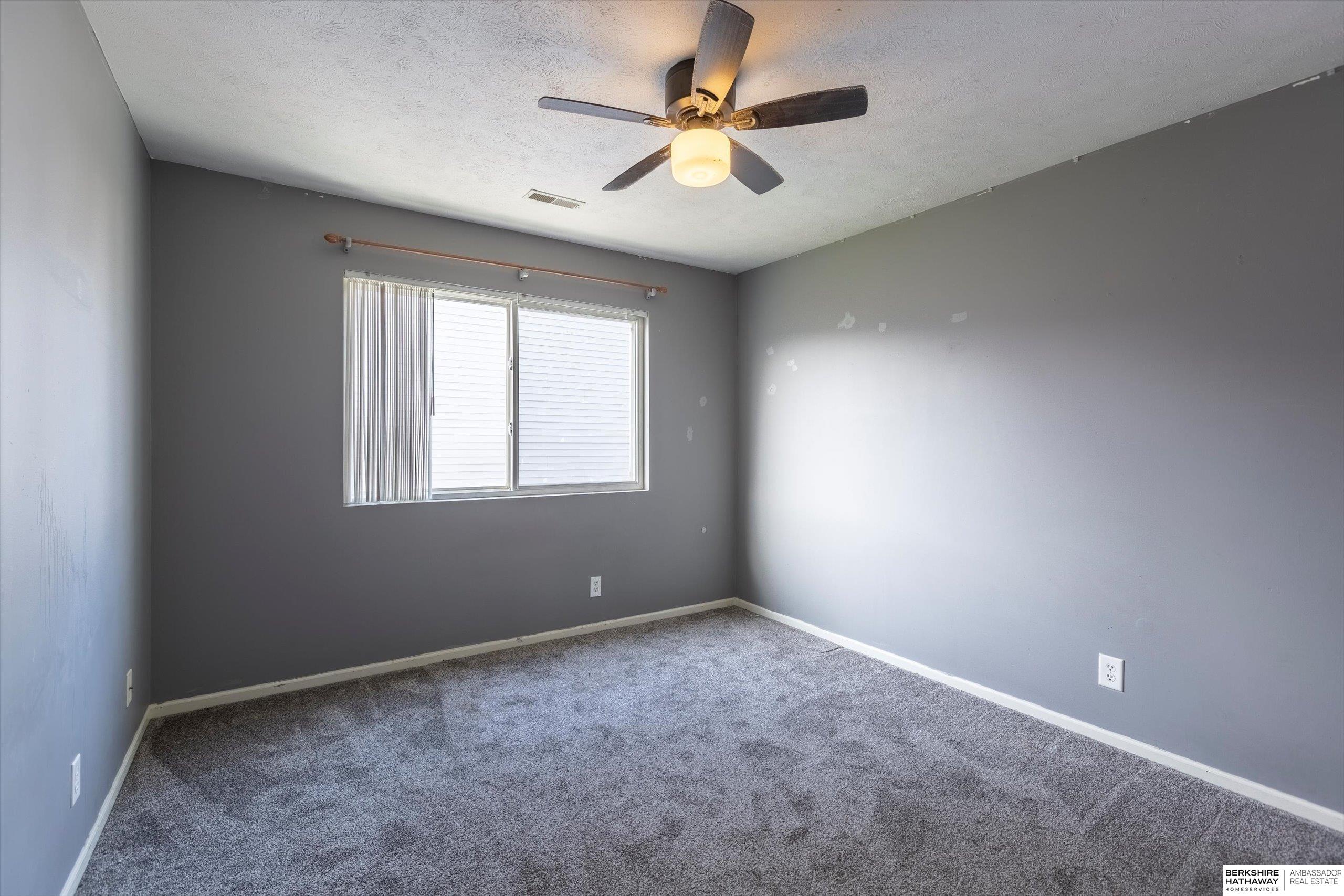 Bellevue, Nebraska 68123, United States, 4 Bedrooms Bedrooms, ,3 BathroomsBathrooms,Residential,Pending,26549