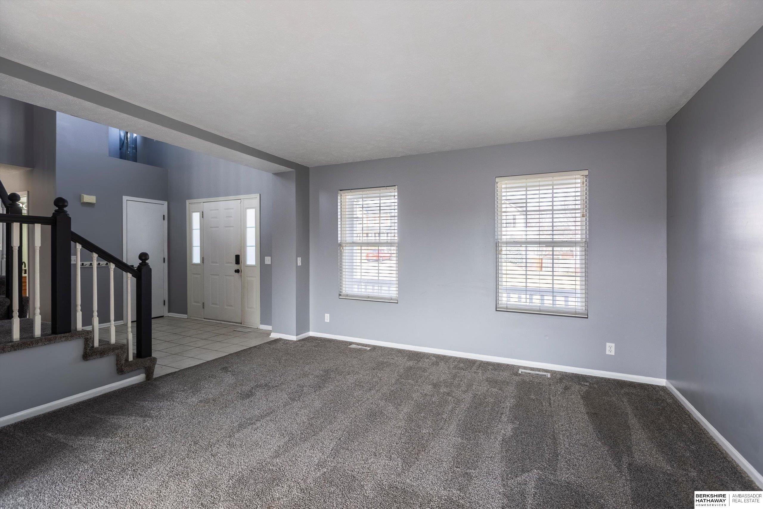 Bellevue, Nebraska 68123, United States, 4 Bedrooms Bedrooms, ,3 BathroomsBathrooms,Residential,Pending,26549