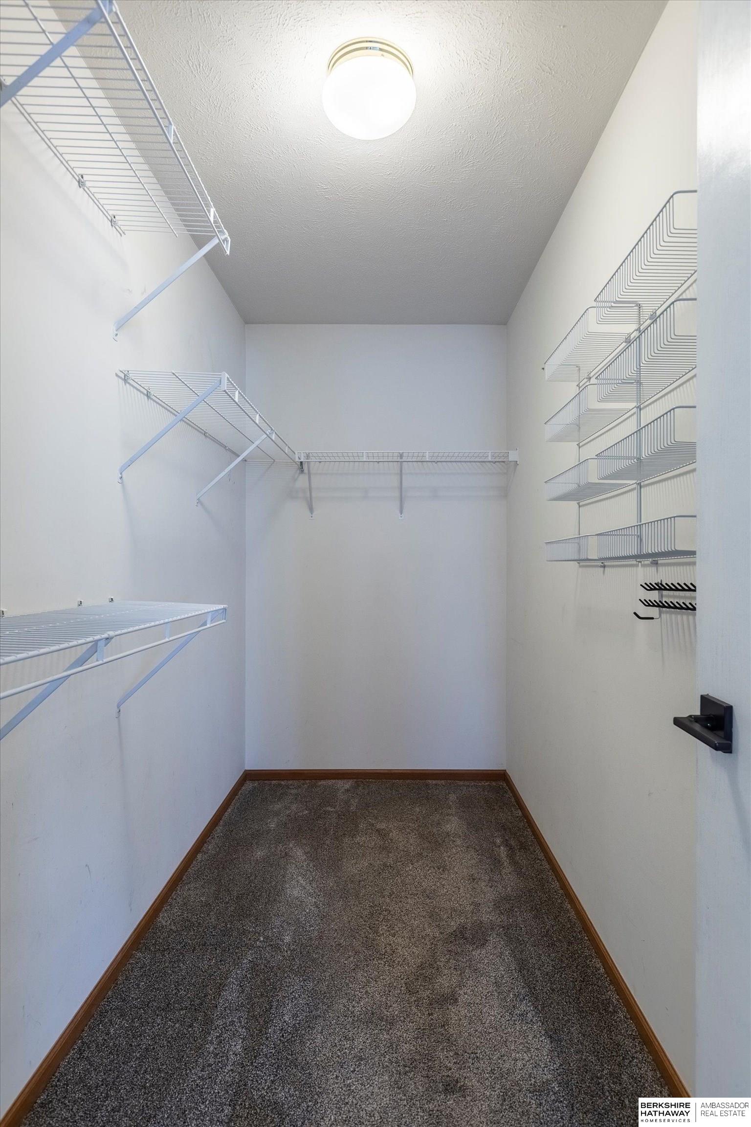 Bellevue, Nebraska 68123, United States, 4 Bedrooms Bedrooms, ,3 BathroomsBathrooms,Residential,Pending,26549