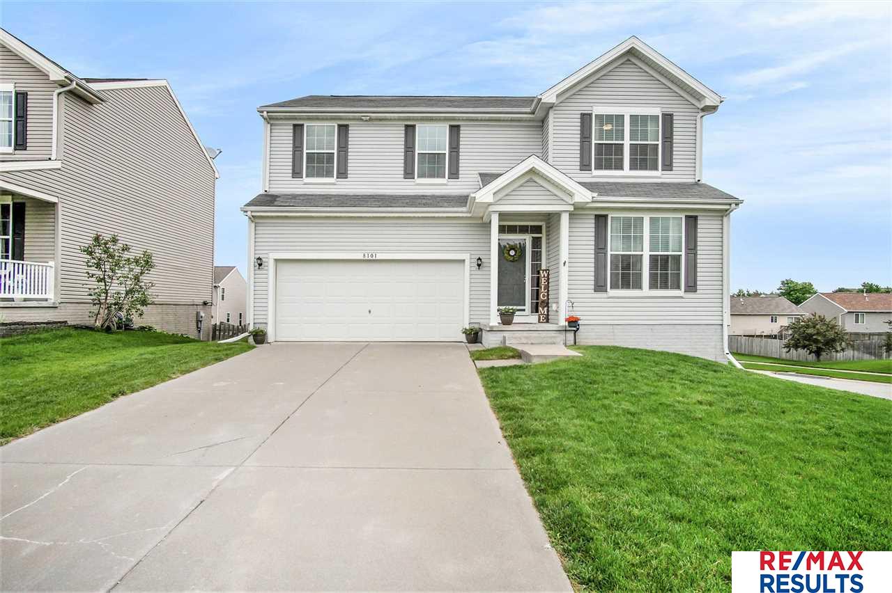 Photo 1 of 34 — 8101 N 147 Avenue, Bennington, NE 68007