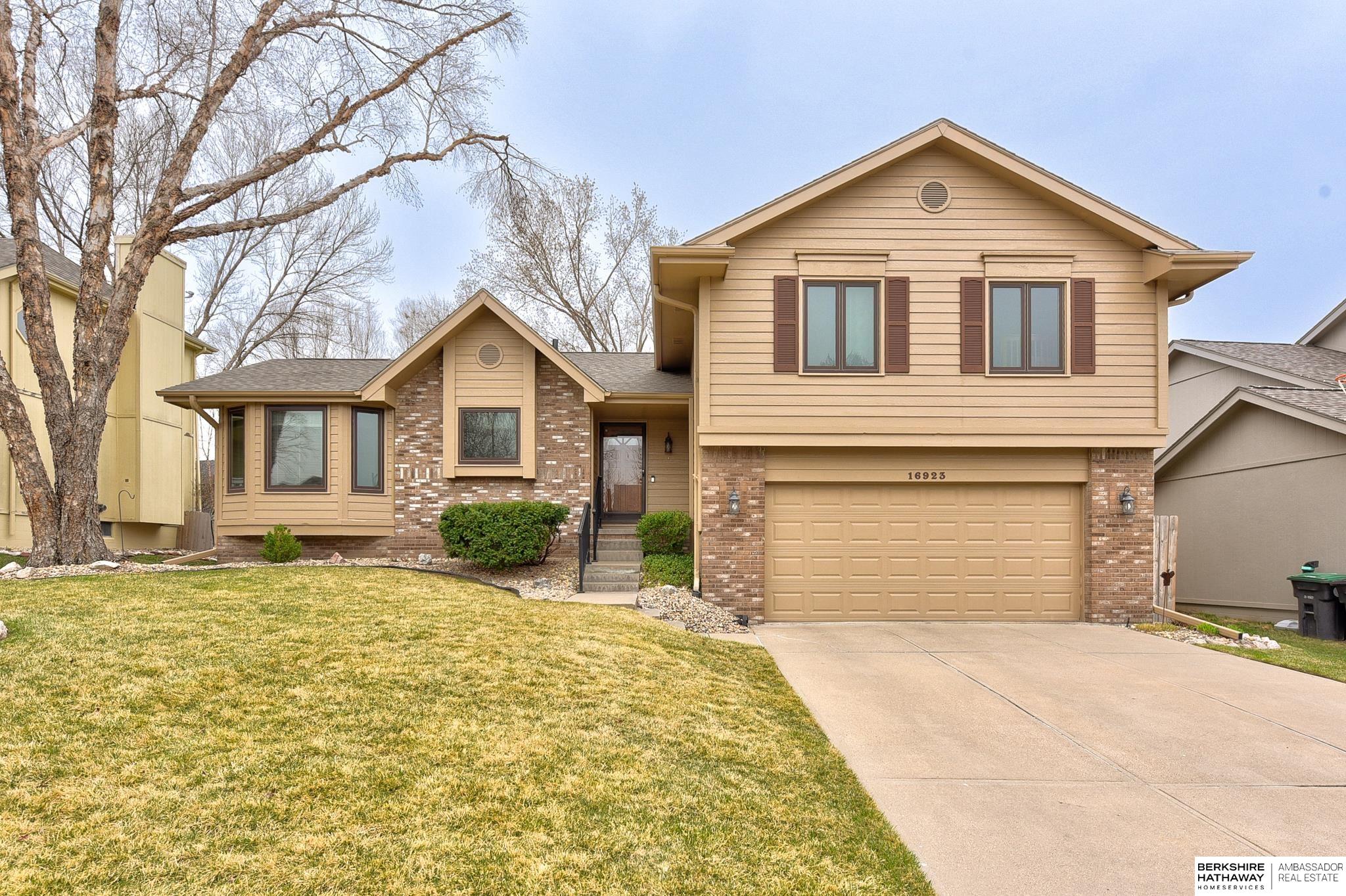 Omaha, Nebraska 68135, United States, 4 Bedrooms Bedrooms, ,3 BathroomsBathrooms,Residential,Pending,103329 Omaha, Nebraska 68135, United States, 4 Bedrooms Bedrooms, ,3 BathroomsBathrooms,Residential,Pending,103329