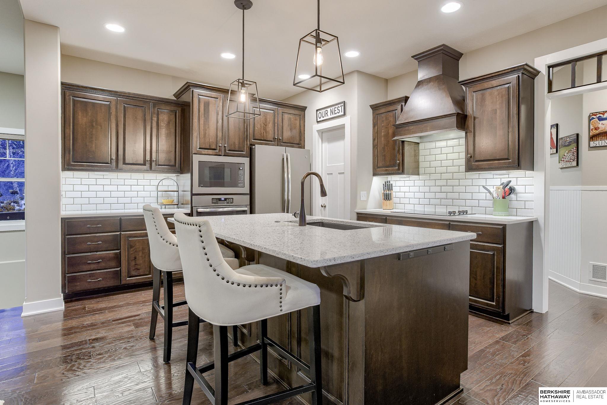 Louisville, Nebraska 68037, United States, 5 Bedrooms Bedrooms, ,3 BathroomsBathrooms,Residential,Active,8490