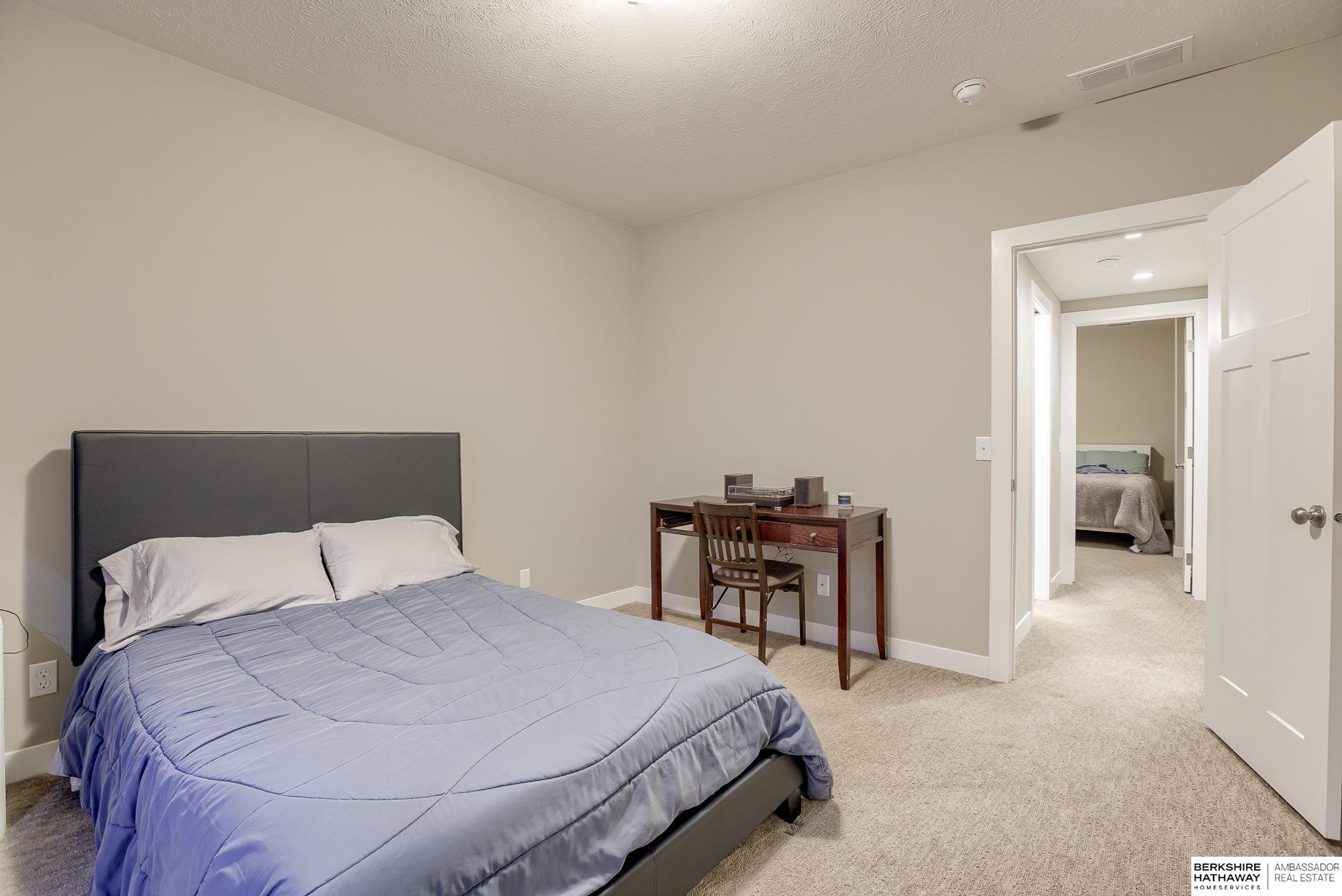 Louisville, Nebraska 68037, United States, 5 Bedrooms Bedrooms, ,3 BathroomsBathrooms,Residential,Active,8490