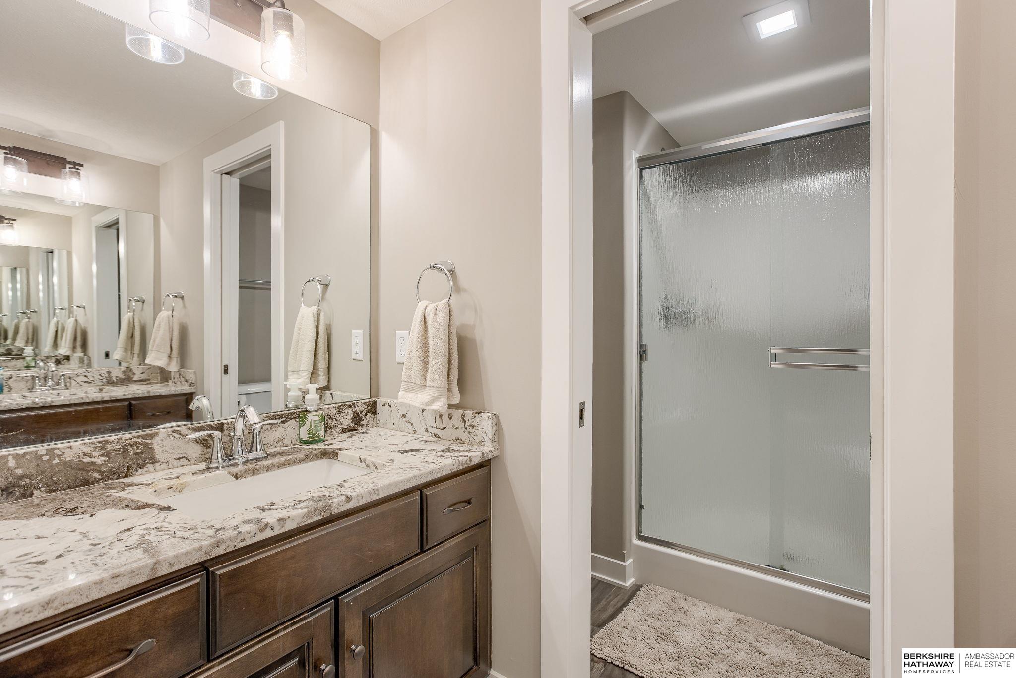 Louisville, Nebraska 68037, United States, 5 Bedrooms Bedrooms, ,3 BathroomsBathrooms,Residential,Active,8490