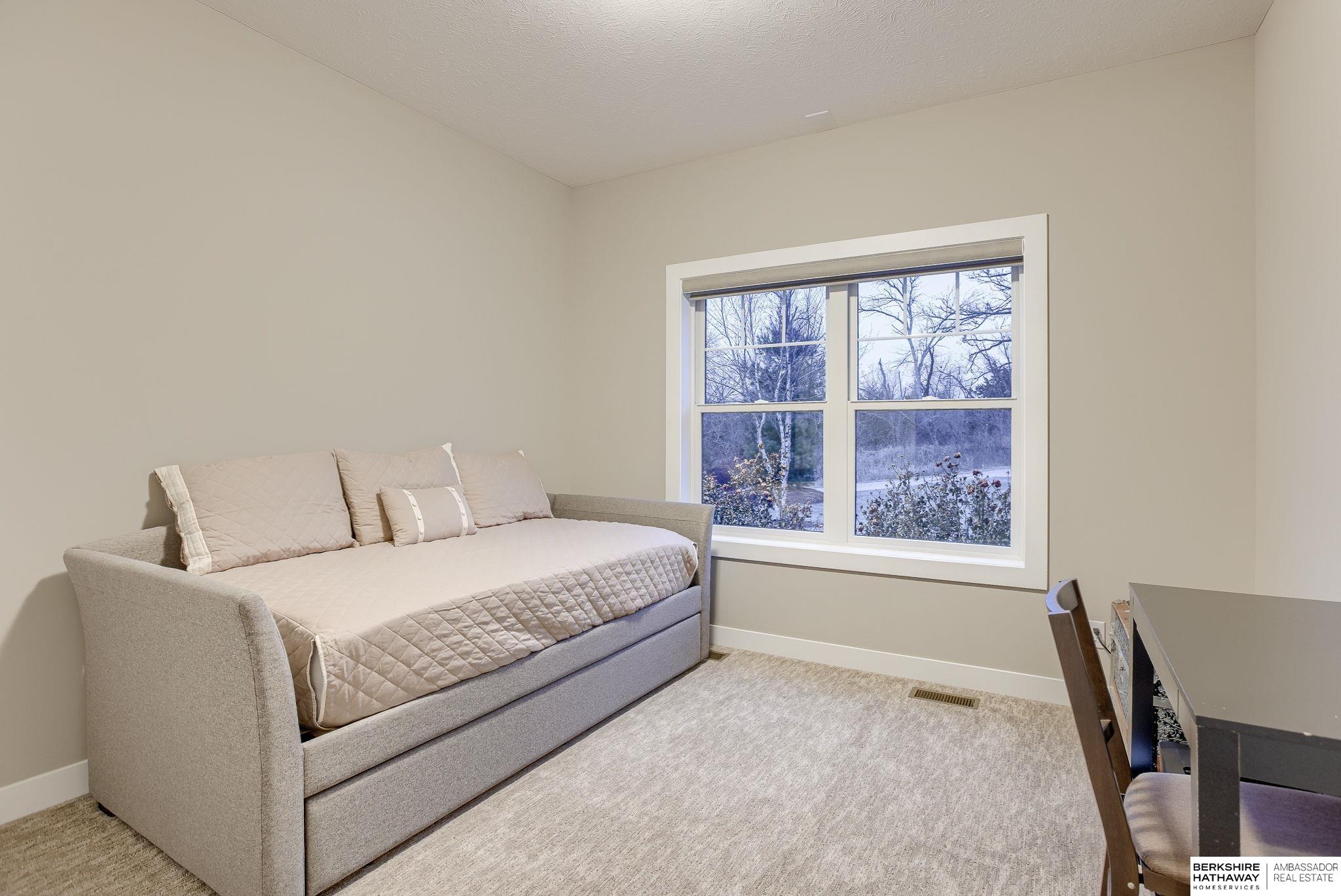 Louisville, Nebraska 68037, United States, 5 Bedrooms Bedrooms, ,3 BathroomsBathrooms,Residential,Active,8490