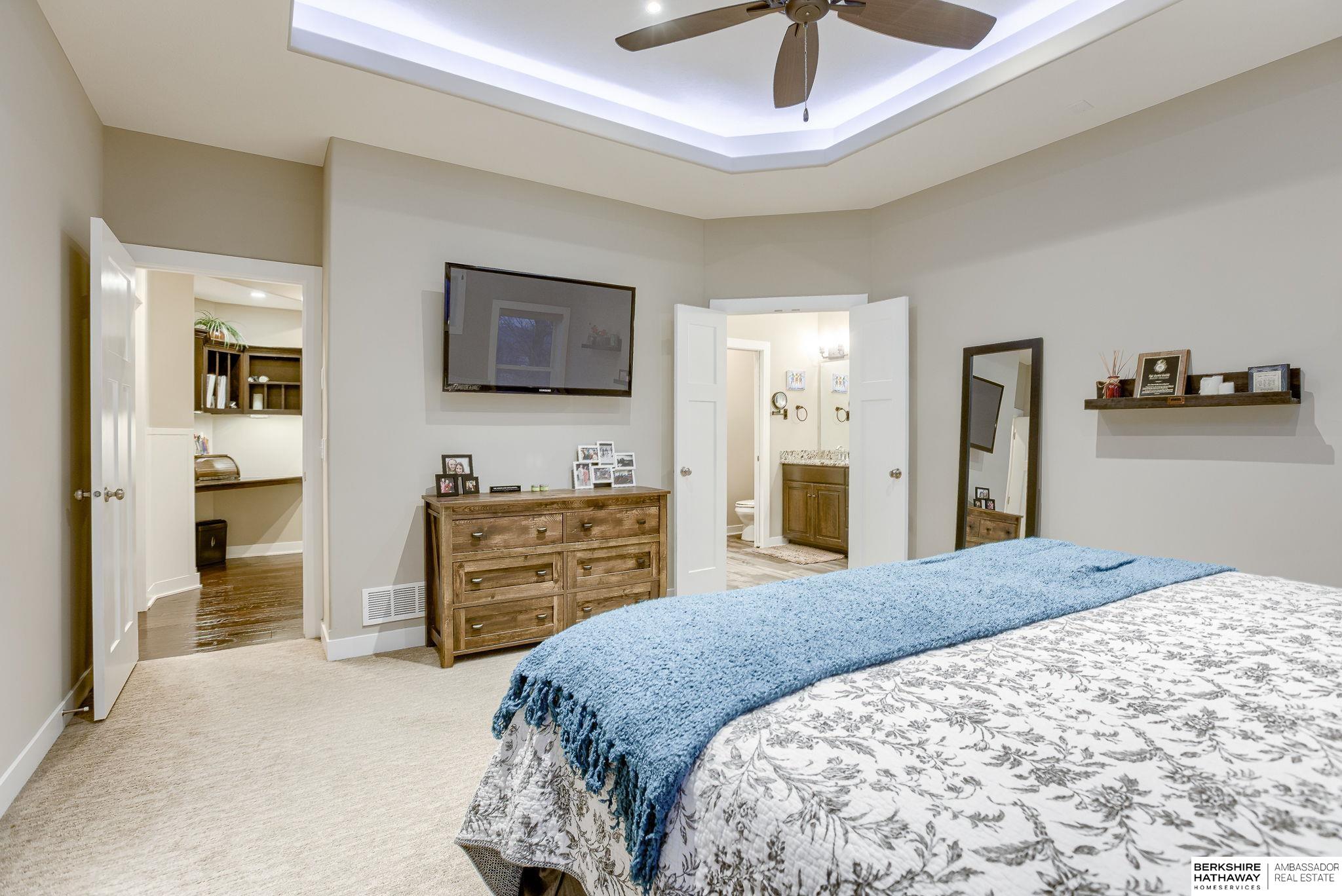 Louisville, Nebraska 68037, United States, 5 Bedrooms Bedrooms, ,3 BathroomsBathrooms,Residential,Active,8490