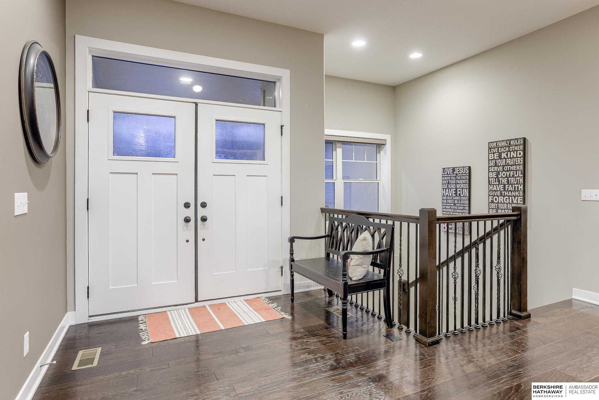 Louisville, Nebraska 68037, United States, 5 Bedrooms Bedrooms, ,3 BathroomsBathrooms,Residential,Active,8490