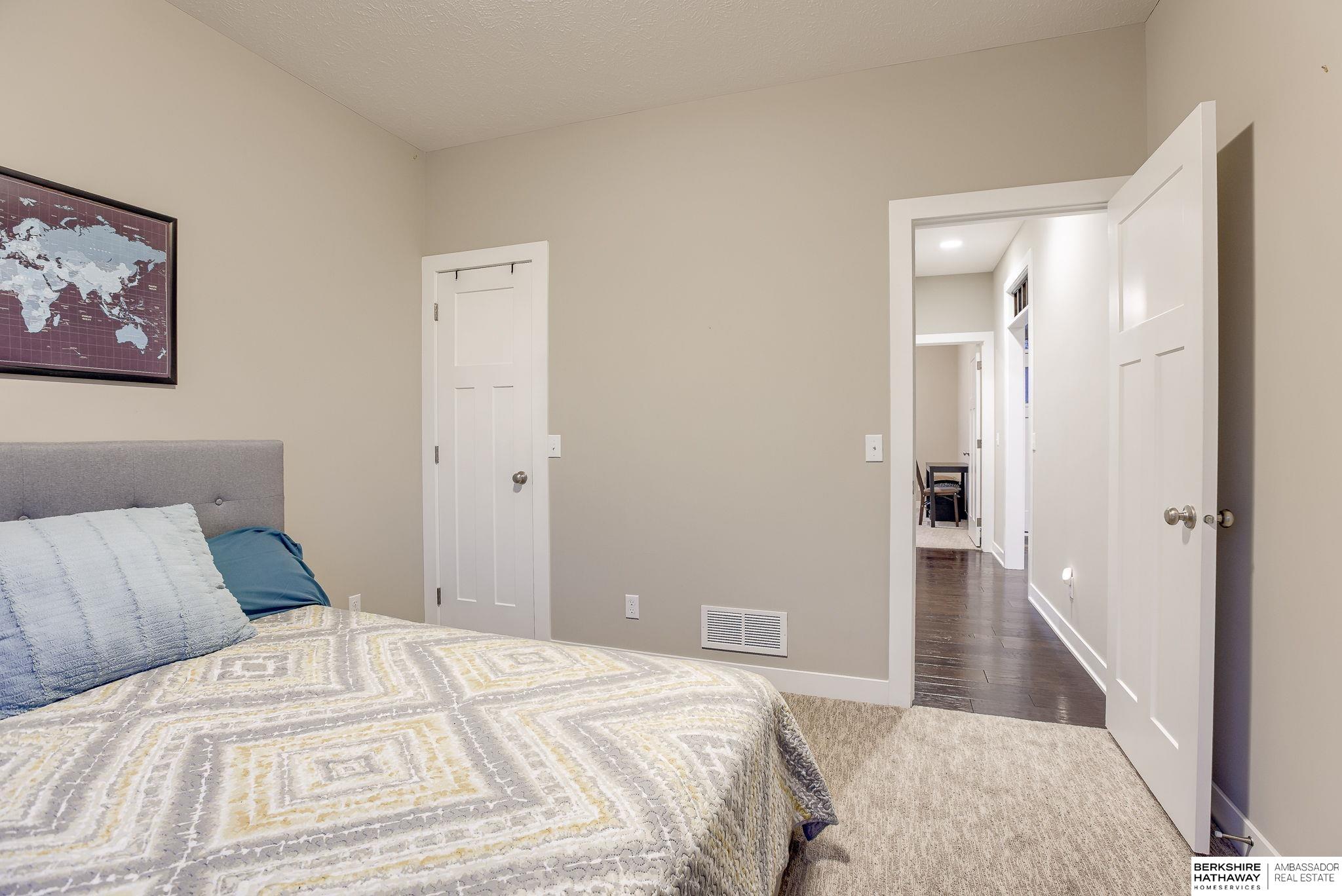 Louisville, Nebraska 68037, United States, 5 Bedrooms Bedrooms, ,3 BathroomsBathrooms,Residential,Active,8490