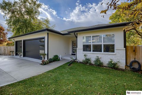 MLS: 22504875