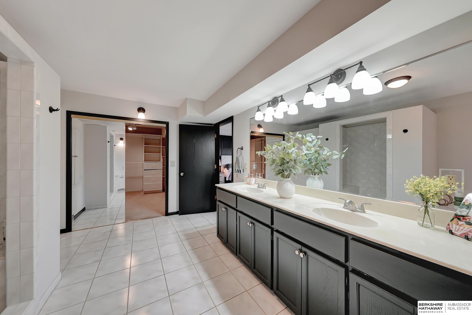 Fort Calhoun, Nebraska 68023, United States, 5 Bedrooms Bedrooms, ,3 BathroomsBathrooms,Residential,Active,1758