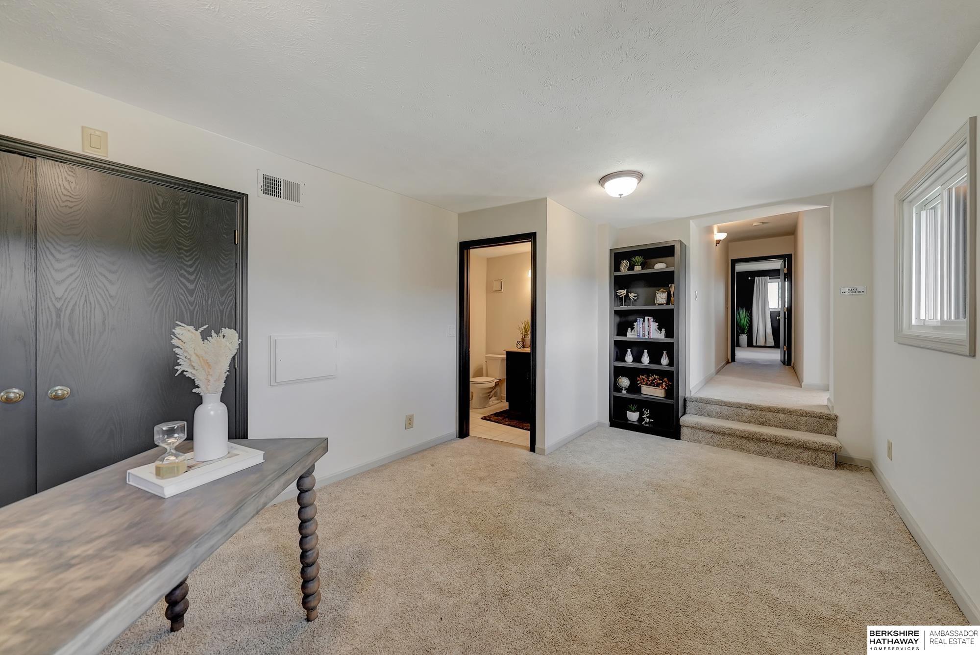 Fort Calhoun, Nebraska 68023, United States, 5 Bedrooms Bedrooms, ,3 BathroomsBathrooms,Residential,Active,1758