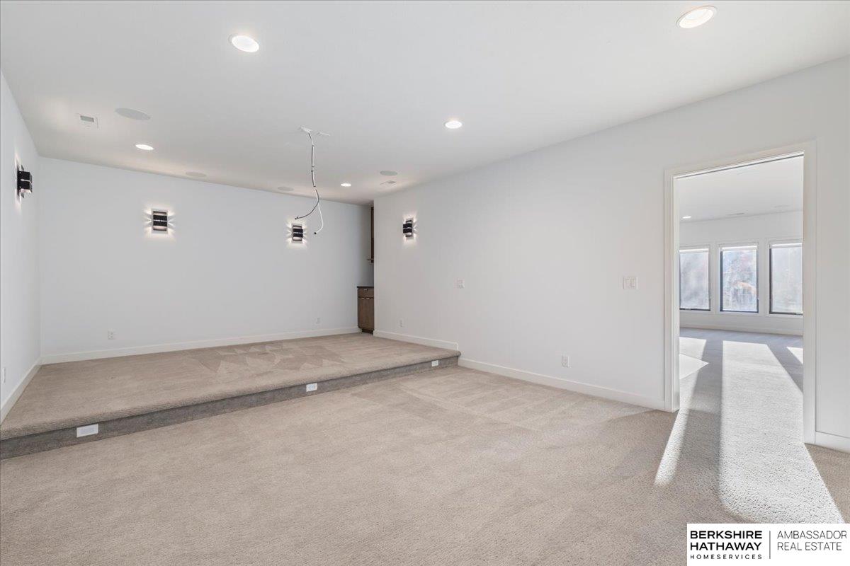 Elkhorn, Nebraska 68022, United States, 4 Bedrooms Bedrooms, ,5 BathroomsBathrooms,Residential,Pending,15675