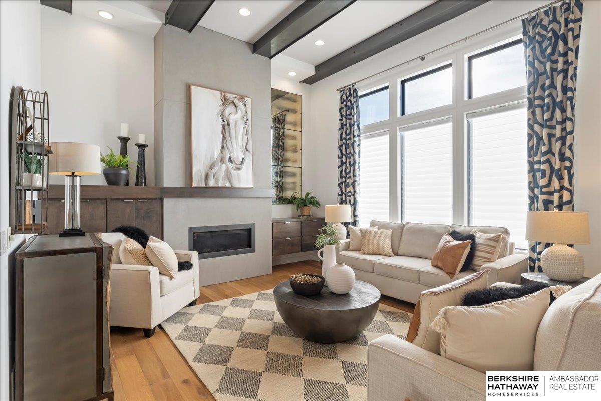 Elkhorn, Nebraska 68022, United States, 4 Bedrooms Bedrooms, ,5 BathroomsBathrooms,Residential,Pending,15675