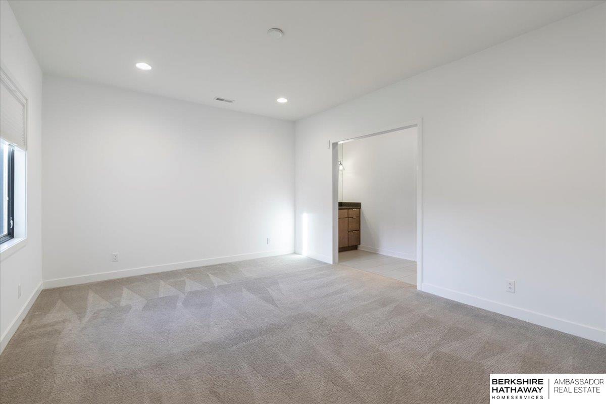 Elkhorn, Nebraska 68022, United States, 4 Bedrooms Bedrooms, ,5 BathroomsBathrooms,Residential,Pending,15675