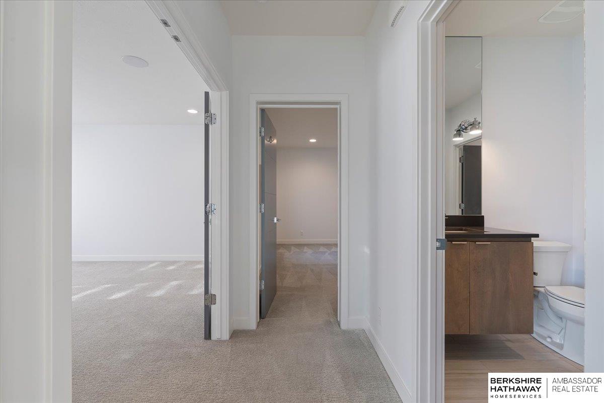 Elkhorn, Nebraska 68022, United States, 4 Bedrooms Bedrooms, ,5 BathroomsBathrooms,Residential,Pending,15675