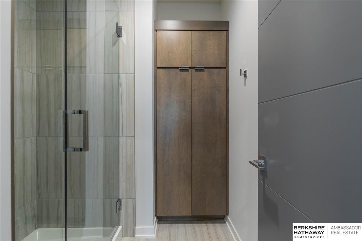 Elkhorn, Nebraska 68022, United States, 4 Bedrooms Bedrooms, ,5 BathroomsBathrooms,Residential,Pending,15675