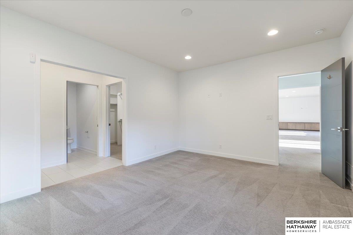 Elkhorn, Nebraska 68022, United States, 4 Bedrooms Bedrooms, ,5 BathroomsBathrooms,Residential,Pending,15675