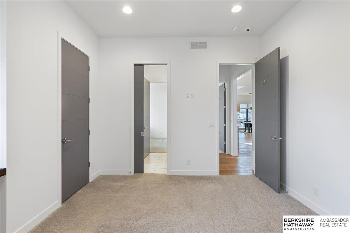 Elkhorn, Nebraska 68022, United States, 4 Bedrooms Bedrooms, ,5 BathroomsBathrooms,Residential,Pending,15675