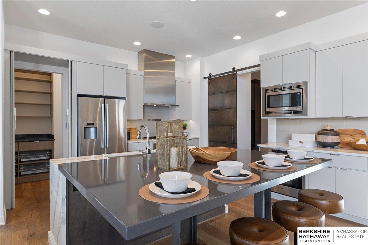 Elkhorn, Nebraska 68022, United States, 4 Bedrooms Bedrooms, ,5 BathroomsBathrooms,Residential,Pending,15675