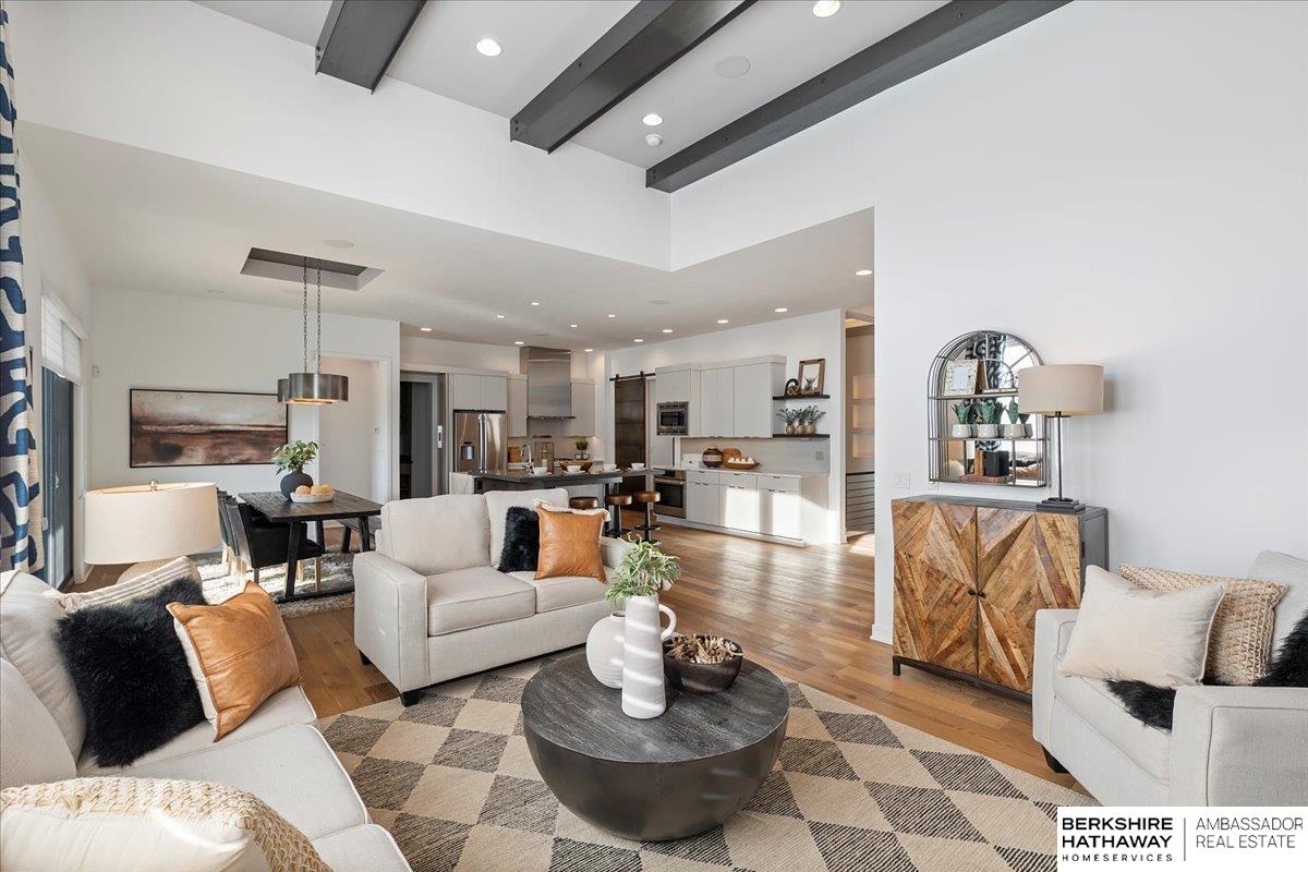 Elkhorn, Nebraska 68022, United States, 4 Bedrooms Bedrooms, ,5 BathroomsBathrooms,Residential,Pending,15675