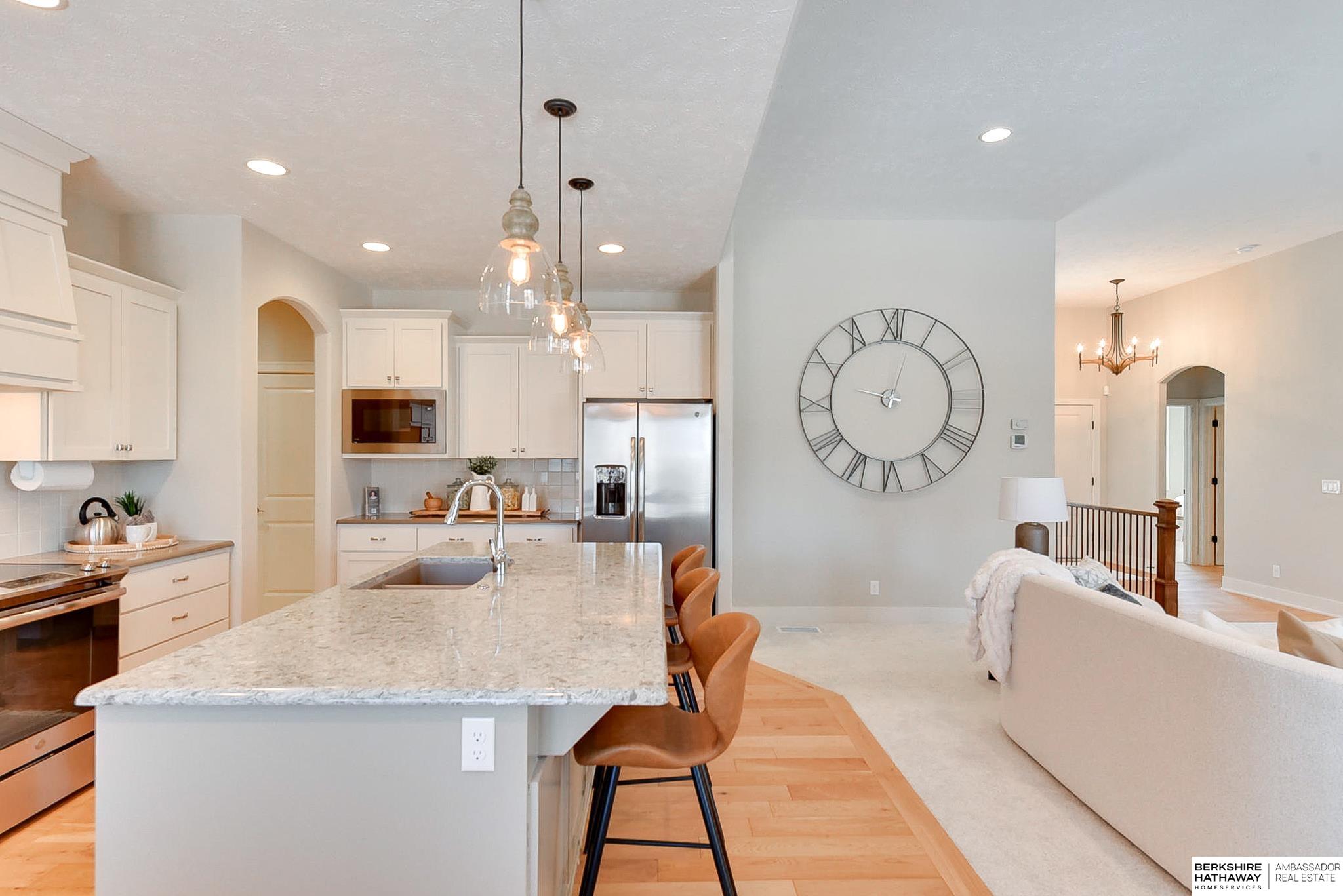 Omaha, Nebraska 68130, United States, 3 Bedrooms Bedrooms, ,3 BathroomsBathrooms,Residential,Pending,93028