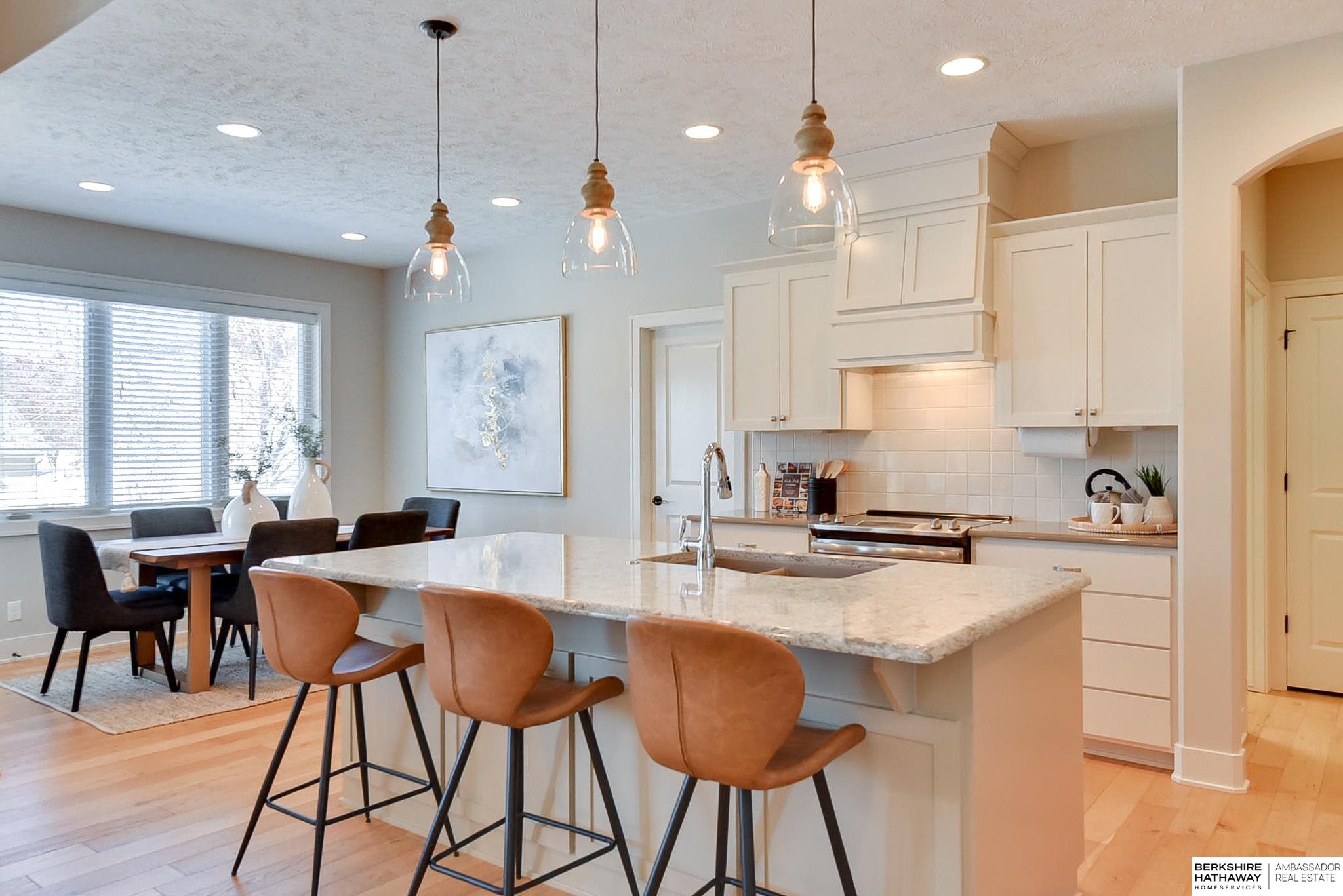 Omaha, Nebraska 68130, United States, 3 Bedrooms Bedrooms, ,3 BathroomsBathrooms,Residential,Pending,93028