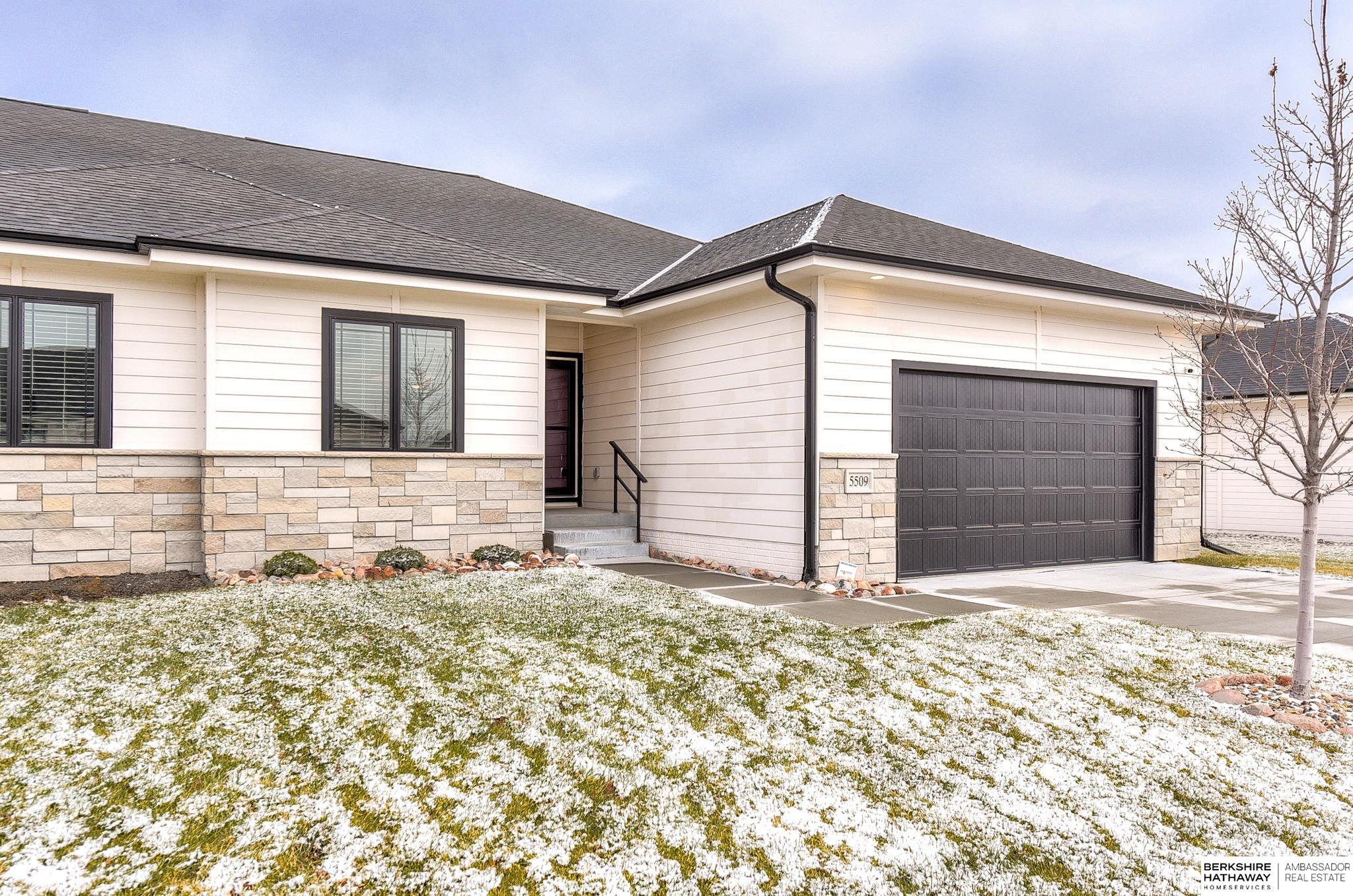 Omaha, Nebraska 68022, United States, 4 Bedrooms Bedrooms, ,3 BathroomsBathrooms,Residential,Pending,14372