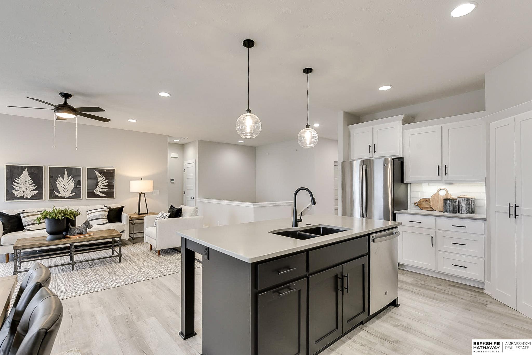 Omaha, Nebraska 68022, United States, 4 Bedrooms Bedrooms, ,3 BathroomsBathrooms,Residential,Pending,14372