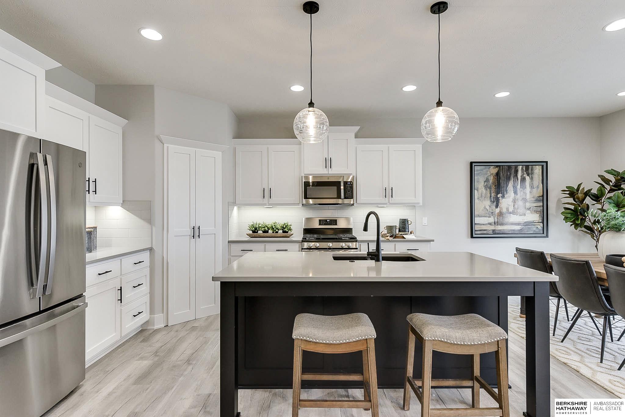 Omaha, Nebraska 68022, United States, 4 Bedrooms Bedrooms, ,3 BathroomsBathrooms,Residential,Pending,14372