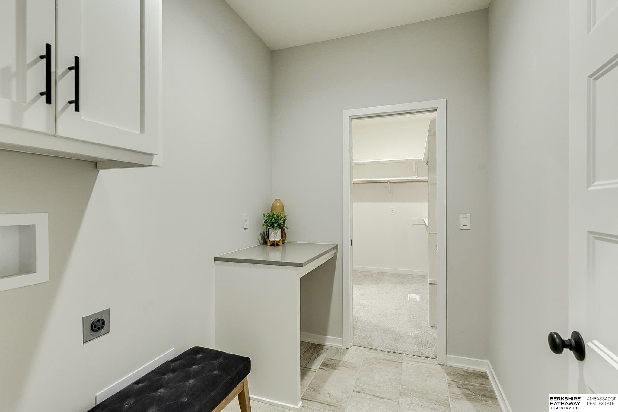 Omaha, Nebraska 68022, United States, 4 Bedrooms Bedrooms, ,3 BathroomsBathrooms,Residential,Pending,14372