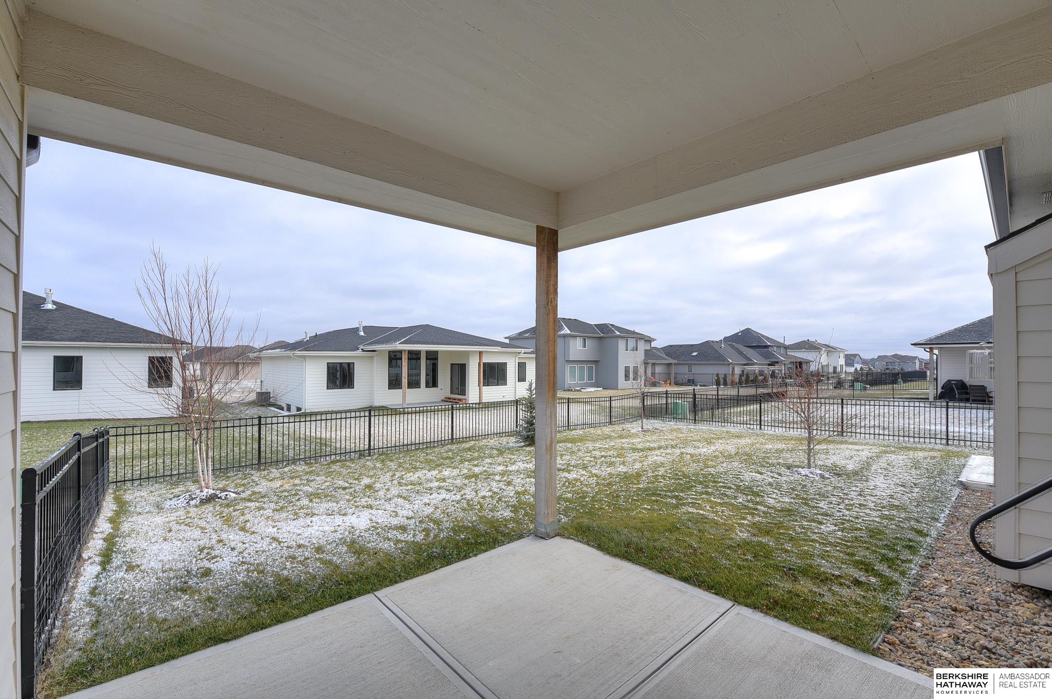 Omaha, Nebraska 68022, United States, 4 Bedrooms Bedrooms, ,3 BathroomsBathrooms,Residential,Pending,14372