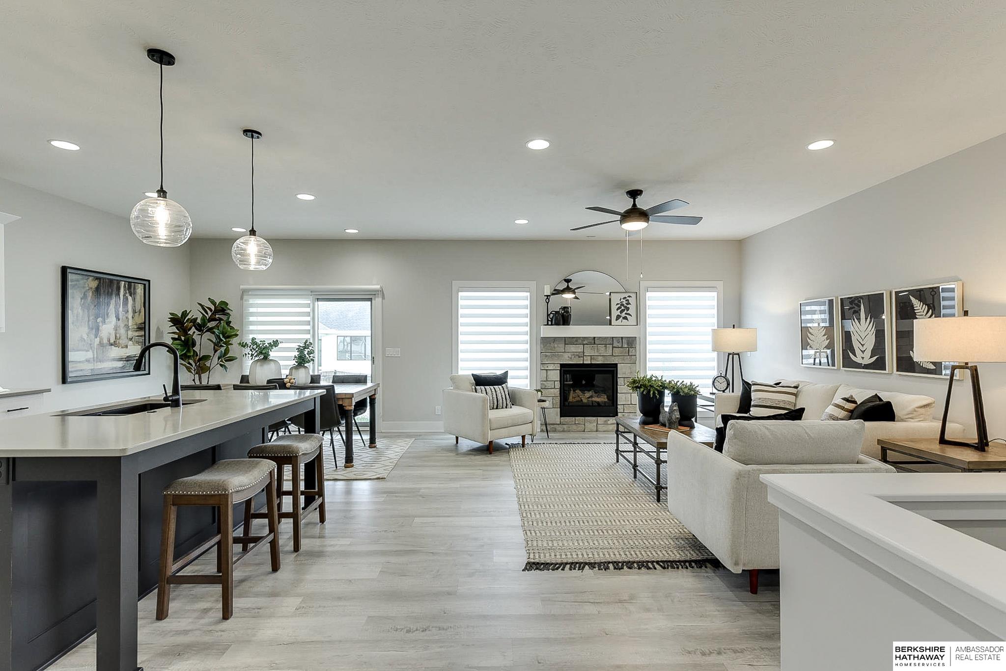 Omaha, Nebraska 68022, United States, 4 Bedrooms Bedrooms, ,3 BathroomsBathrooms,Residential,Pending,14372