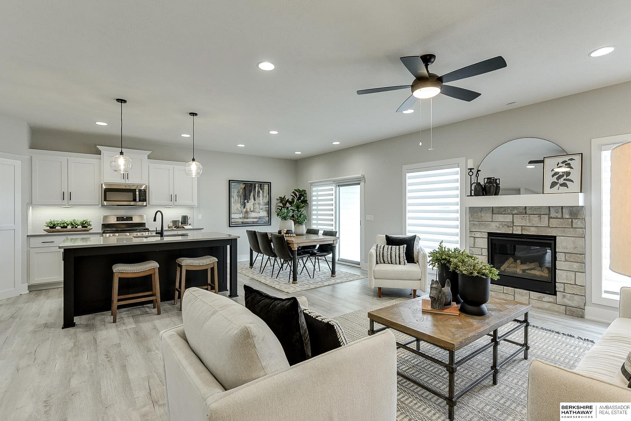 Omaha, Nebraska 68022, United States, 4 Bedrooms Bedrooms, ,3 BathroomsBathrooms,Residential,Pending,14372