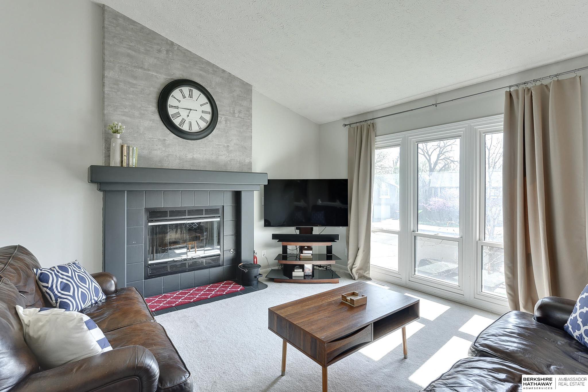 Omaha, Nebraska 68138, United States, 3 Bedrooms Bedrooms, ,2 BathroomsBathrooms,Residential,Pending,114000