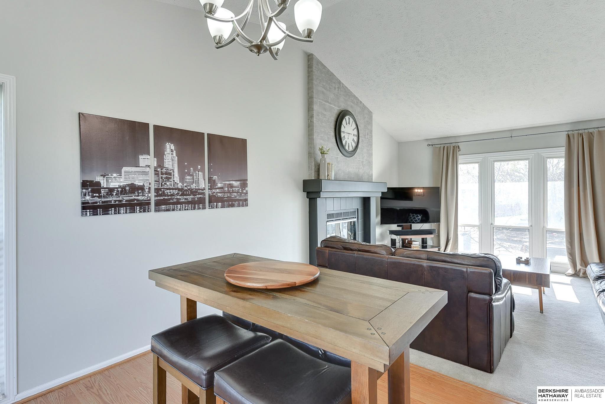 Omaha, Nebraska 68138, United States, 3 Bedrooms Bedrooms, ,2 BathroomsBathrooms,Residential,Pending,114000