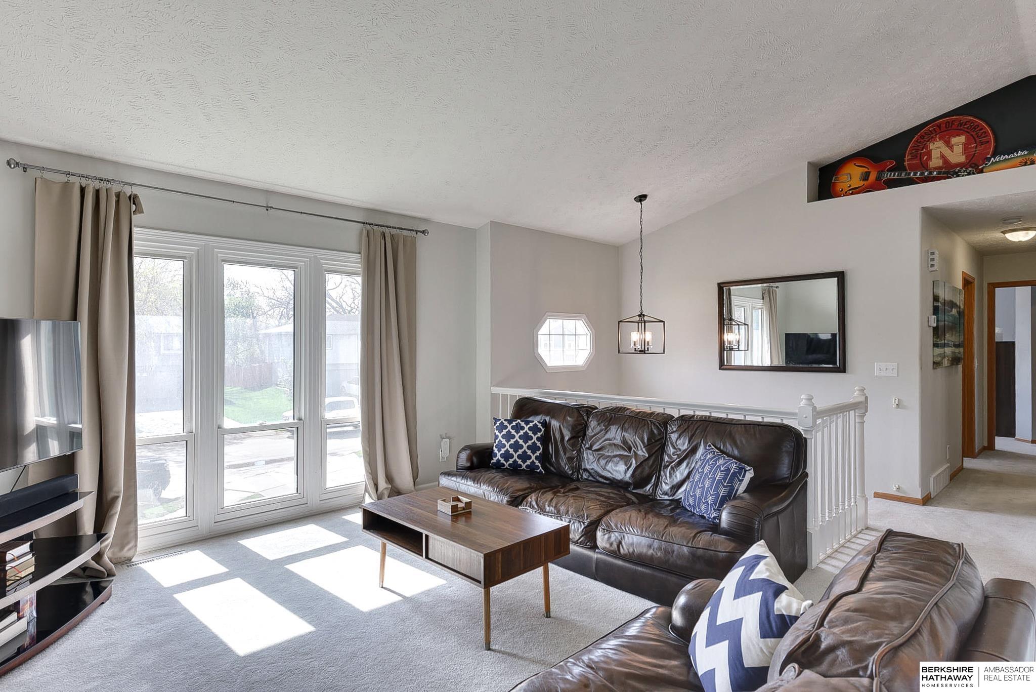 Omaha, Nebraska 68138, United States, 3 Bedrooms Bedrooms, ,2 BathroomsBathrooms,Residential,Pending,114000