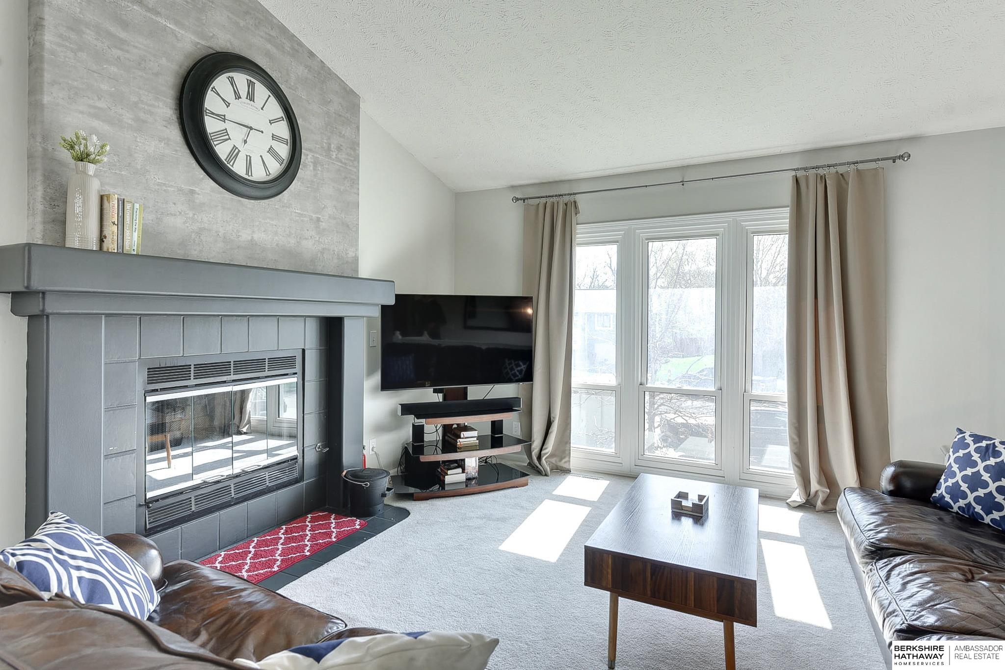 Omaha, Nebraska 68138, United States, 3 Bedrooms Bedrooms, ,2 BathroomsBathrooms,Residential,Pending,114000