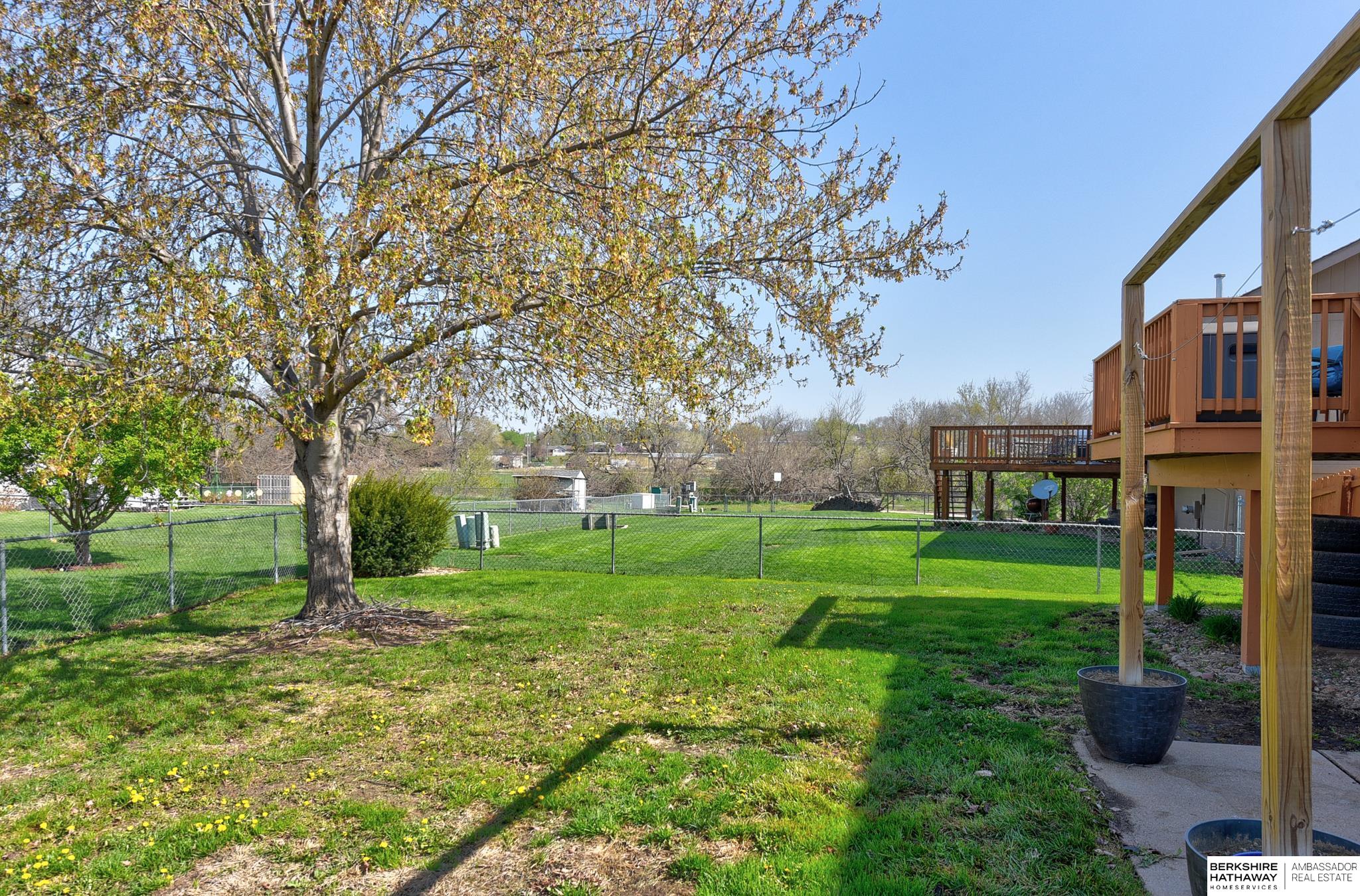 Omaha, Nebraska 68138, United States, 3 Bedrooms Bedrooms, ,2 BathroomsBathrooms,Residential,Pending,114000