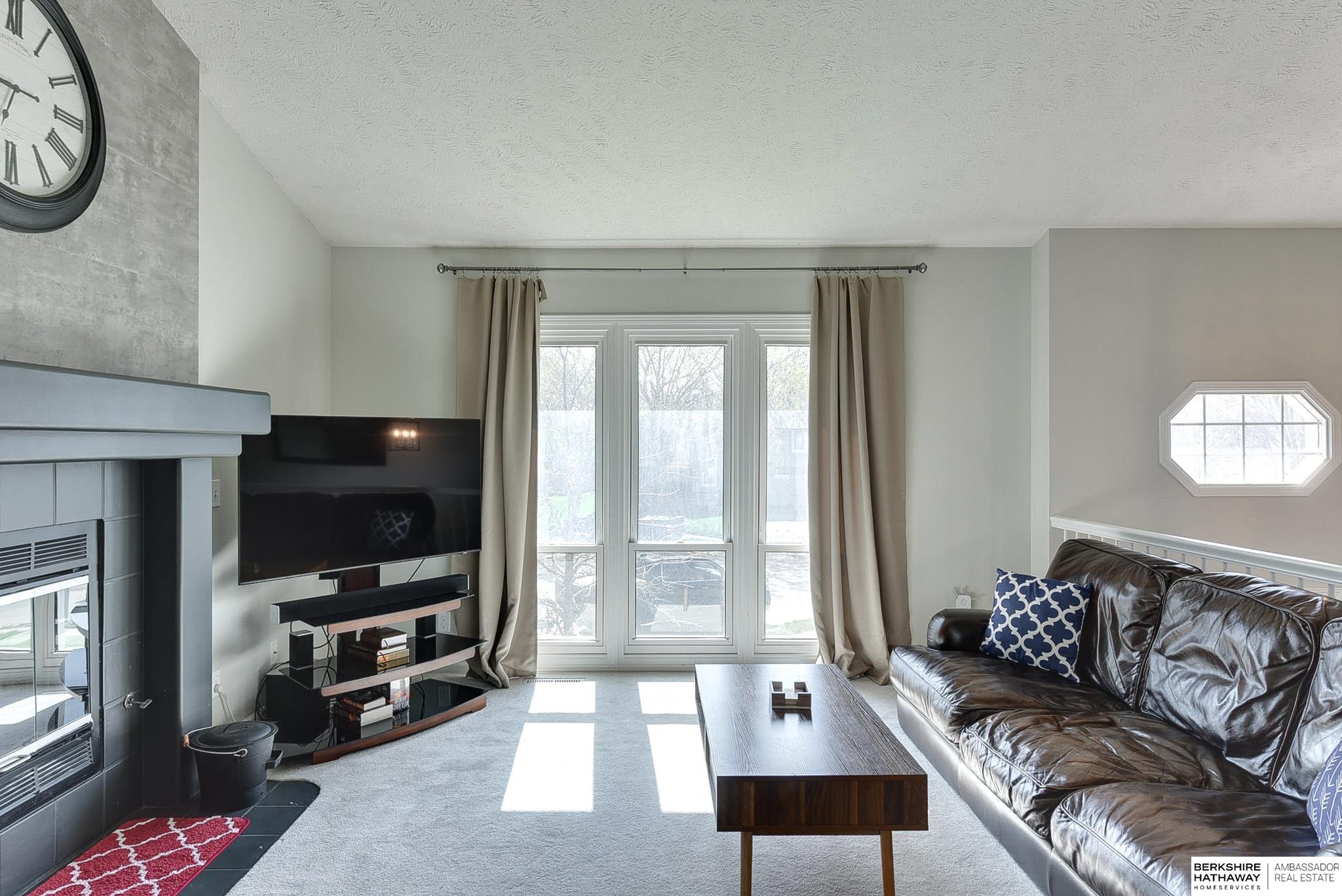 Omaha, Nebraska 68138, United States, 3 Bedrooms Bedrooms, ,2 BathroomsBathrooms,Residential,Pending,114000