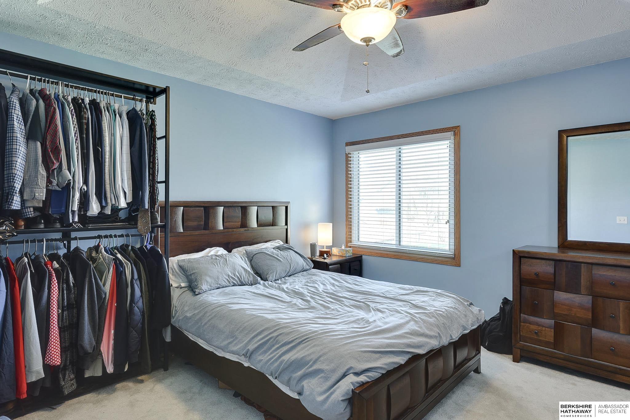 Omaha, Nebraska 68138, United States, 3 Bedrooms Bedrooms, ,2 BathroomsBathrooms,Residential,Pending,114000