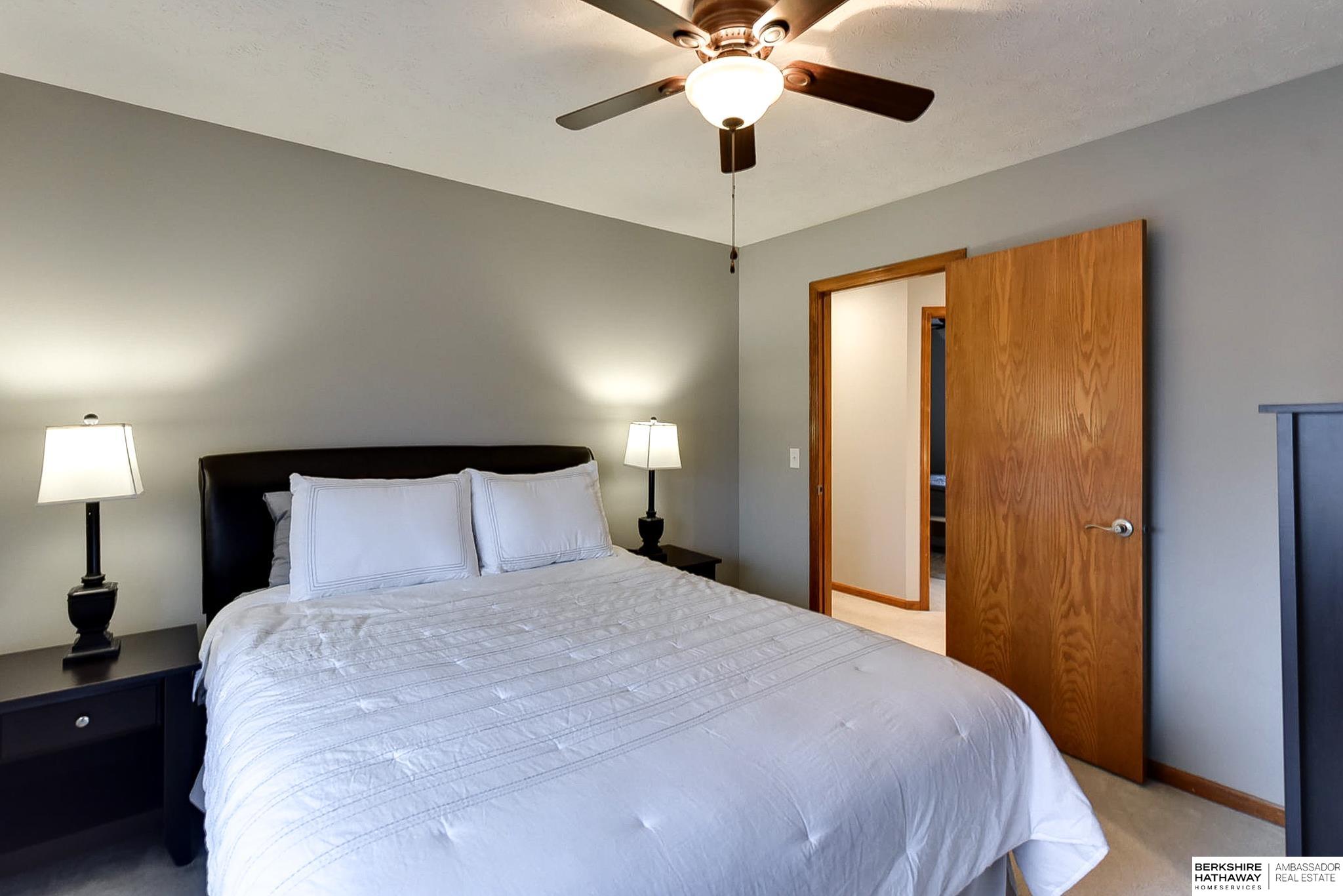 Papillion, Nebraska 68046, United States, 4 Bedrooms Bedrooms, ,4 BathroomsBathrooms,Residential,Pending,83192